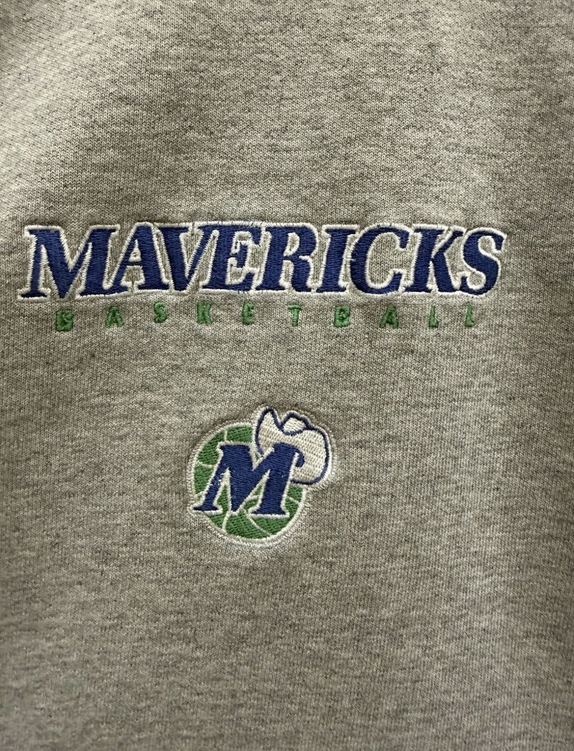 Nike Vintage Nike NBA Dallas Mavericks Sweatshirt Size XL Size US XL / EU 56 / 4 - 3 Thumbnail