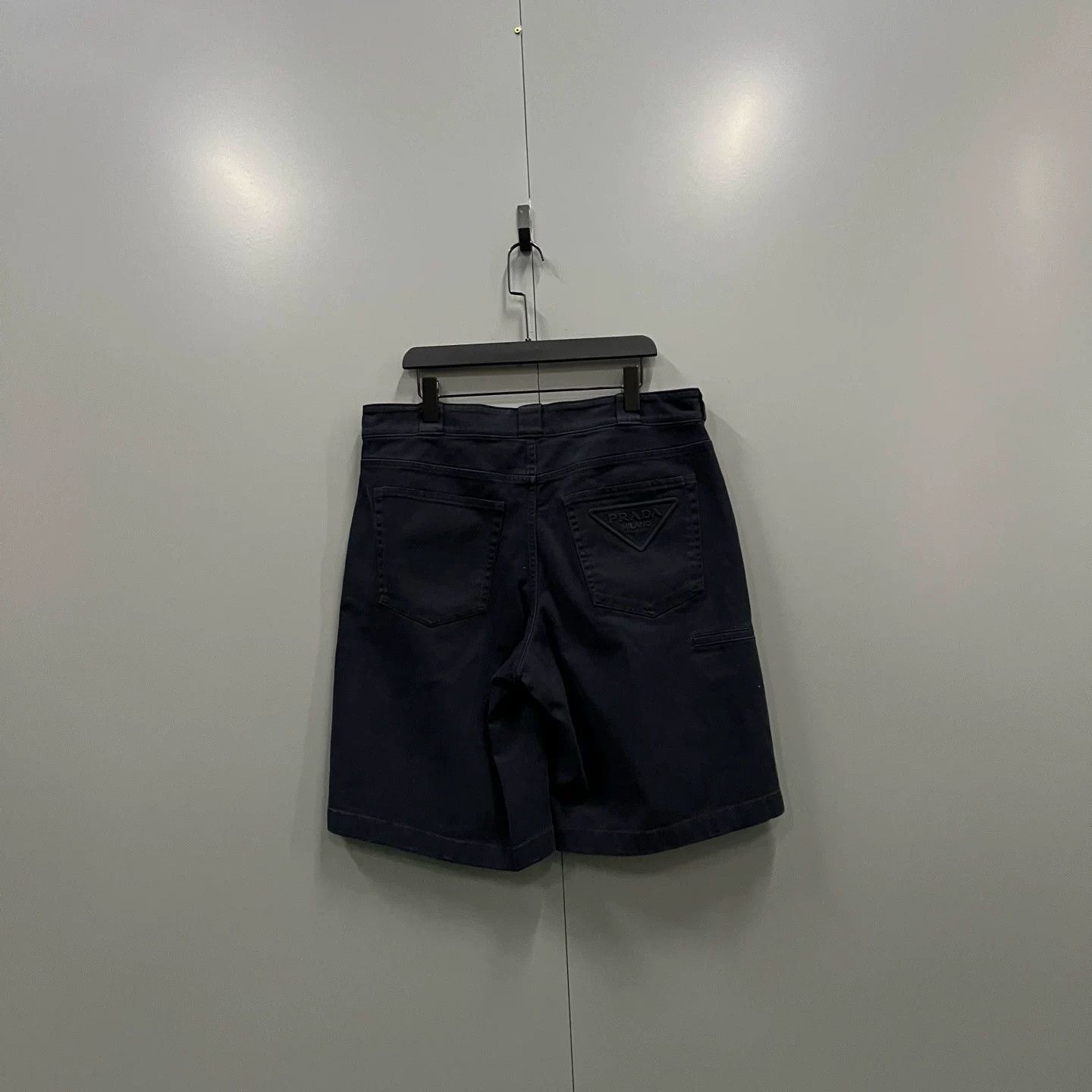 Prada PRADA Triangle Logo Embroidered Shorts Size US 28 / EU 44 - 2 Thumbnail