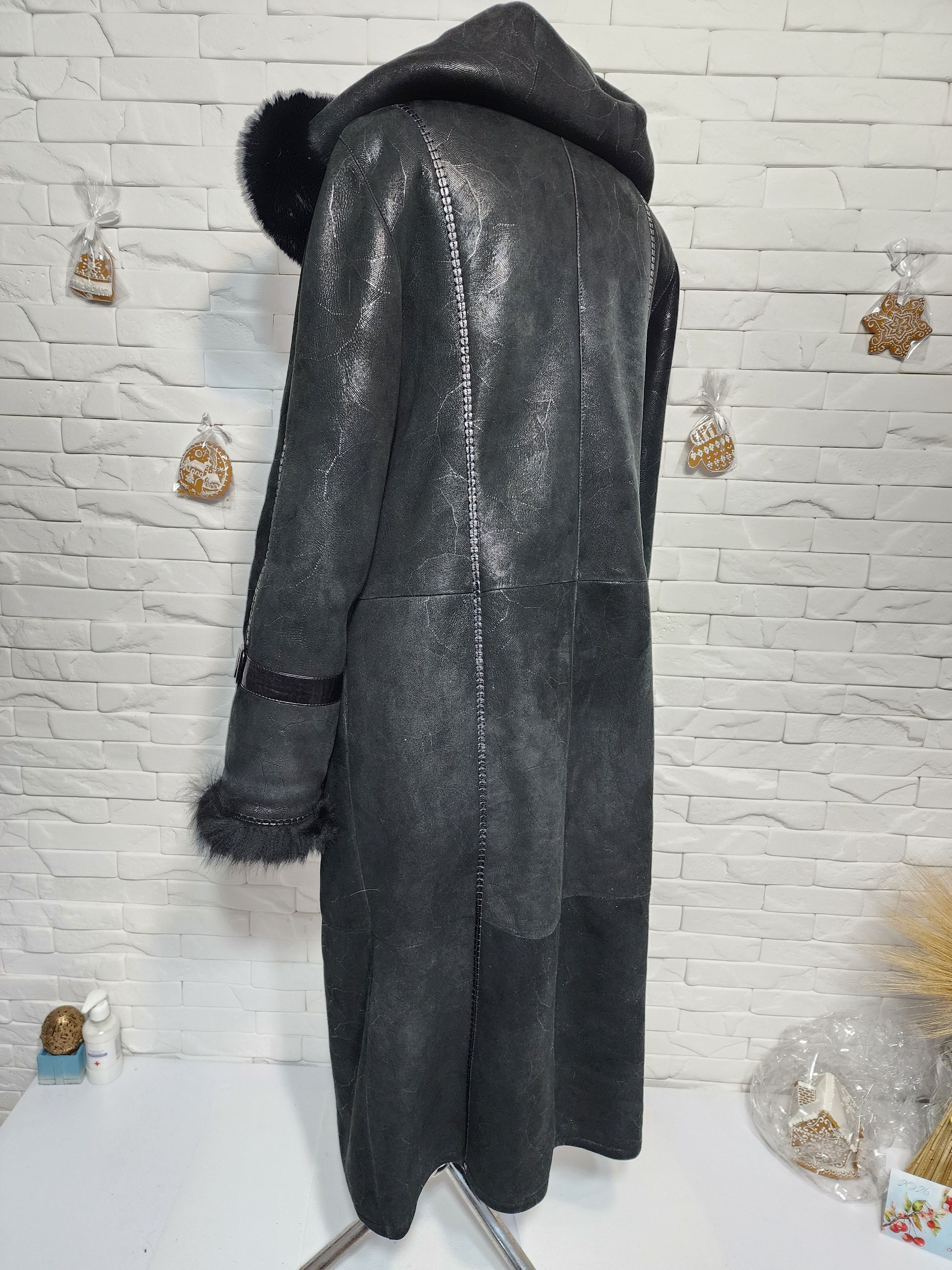 Furla Black Sheepskin Coat: Women's Genuine Fur Trim, Warm Hood Size 3XL / US 20-22 - 6 Thumbnail