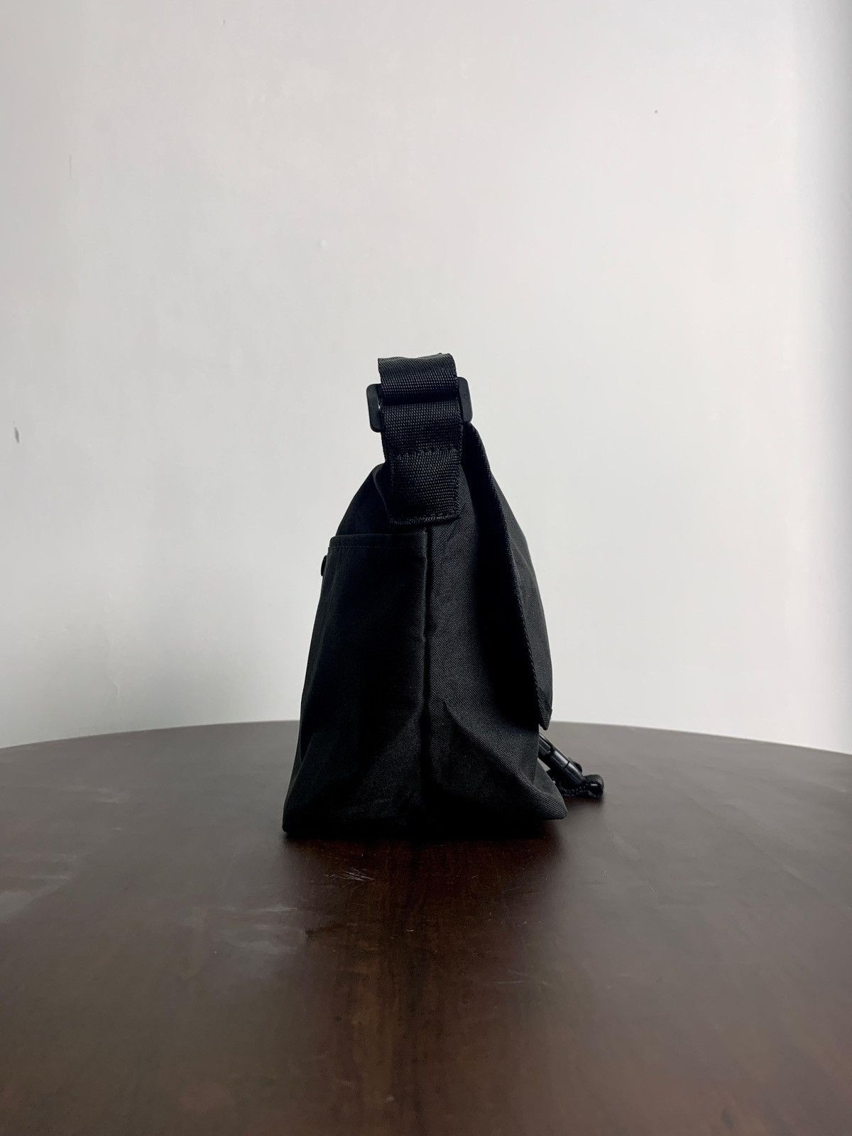 Issey Miyake × Ne-Net Cat Logo Small Sling Bag Size ONE SIZE - 4 Thumbnail