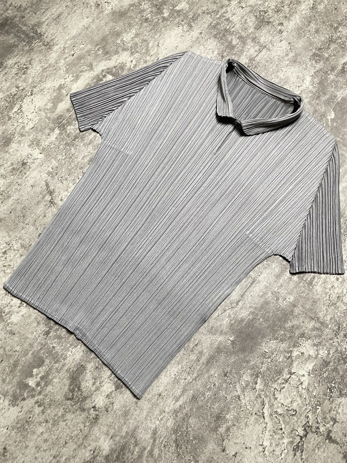 Pleats Please Issey Miyake FREE TAX 🩷 Pleats Please Pleated Button Neck SS Cut And Sewn Size M / US 6-8 / IT 42-44 - 3 Thumbnail
