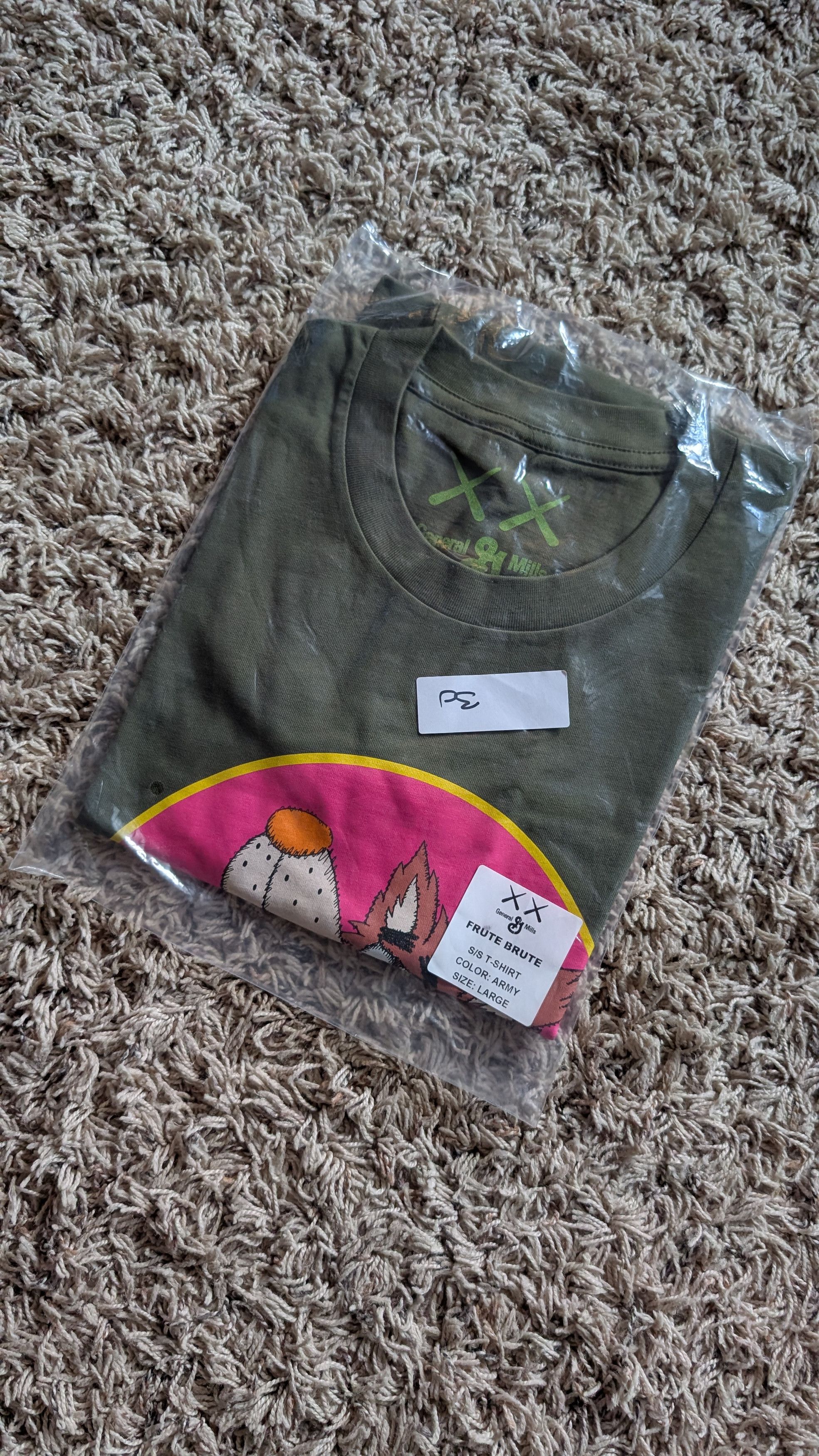 Kaws Kaws X Monsters General Mills Frute Brute Men’s Large 🔥🔥 Size US L / EU 52-54 / 3 - 1 Thumbnail