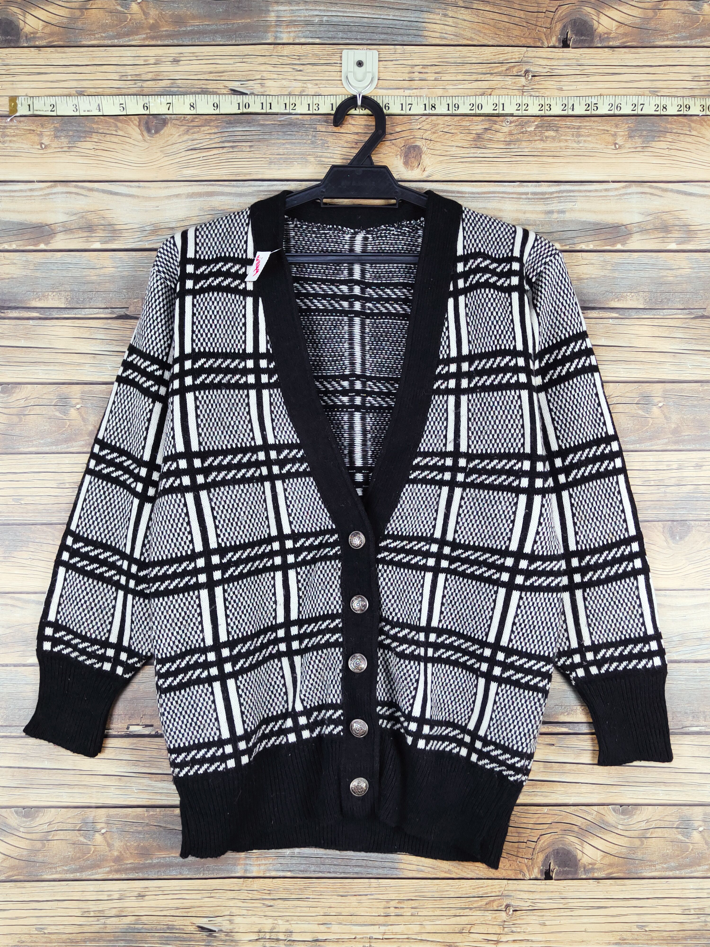 Homespun Knitwear × Japanese Brand × Vintage Japanese Brand Black white Knitwear Cardigan #W1149 Size M / US 6-8 / IT 42-44 - 1 Thumbnail