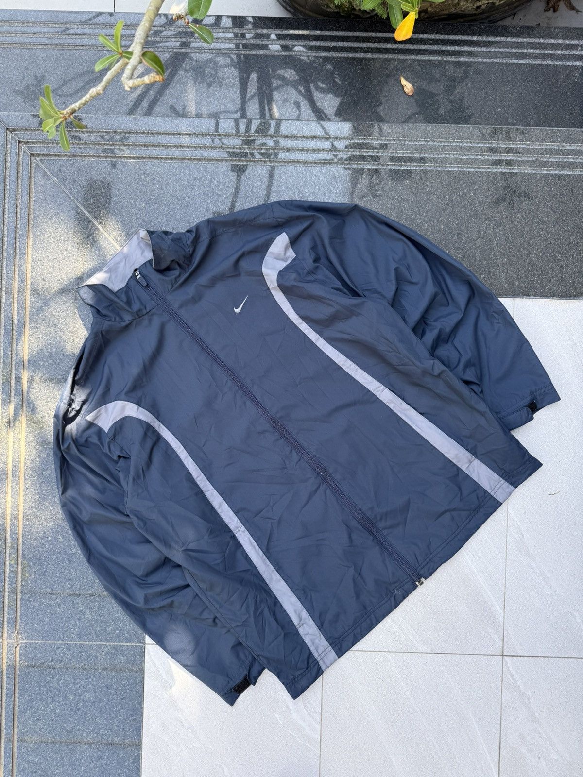 Nike 90’s NIKE RARE SWOOSH Y2K RETRO ZIP NYLON LOGOVINTAGE JACKET Size US L / EU 52-54 / 3 - 1 Thumbnail