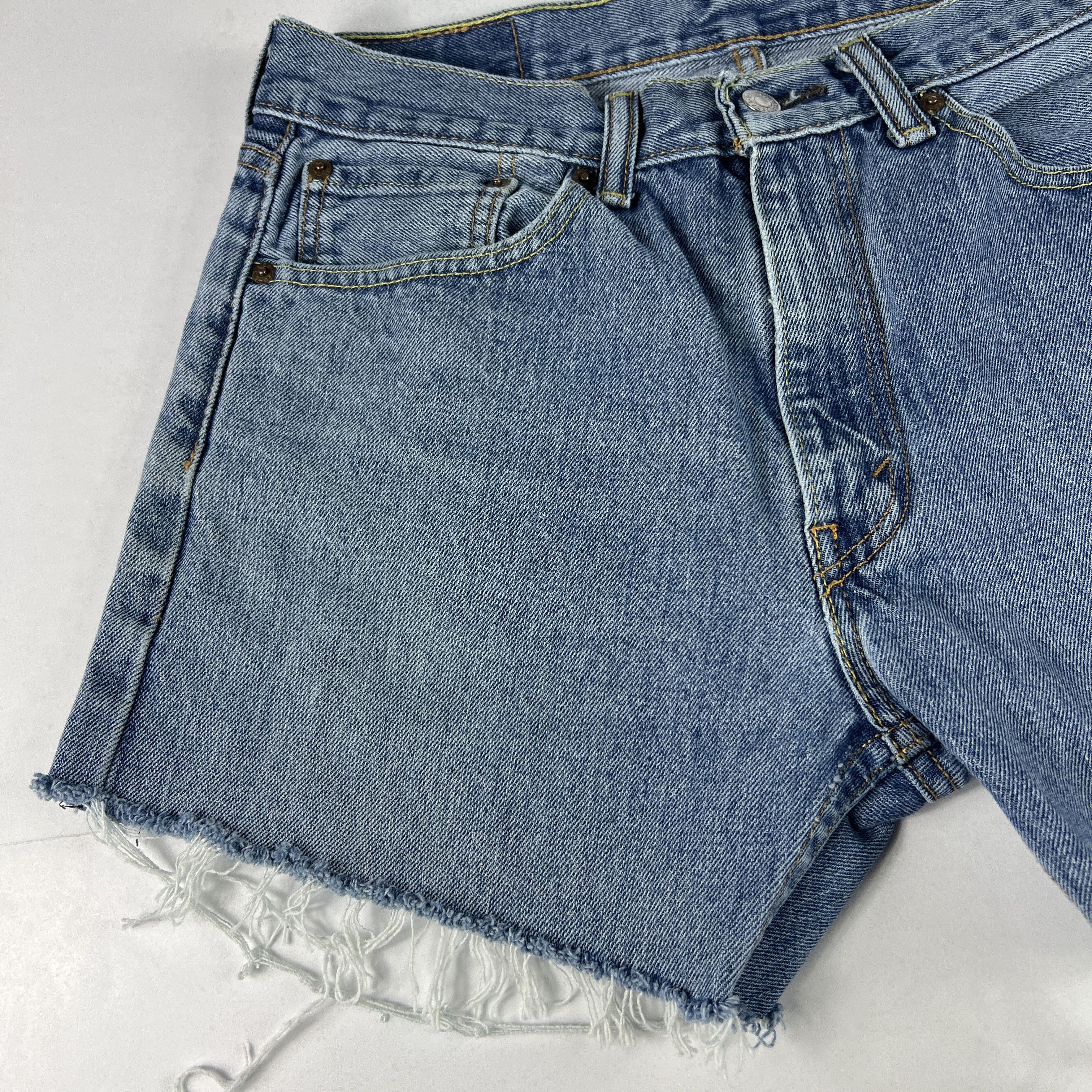 Levi's Levi's Jean Shorts 505 Faded Cut Off Cotton Denim Jorts Size US 33 - 2 Thumbnail