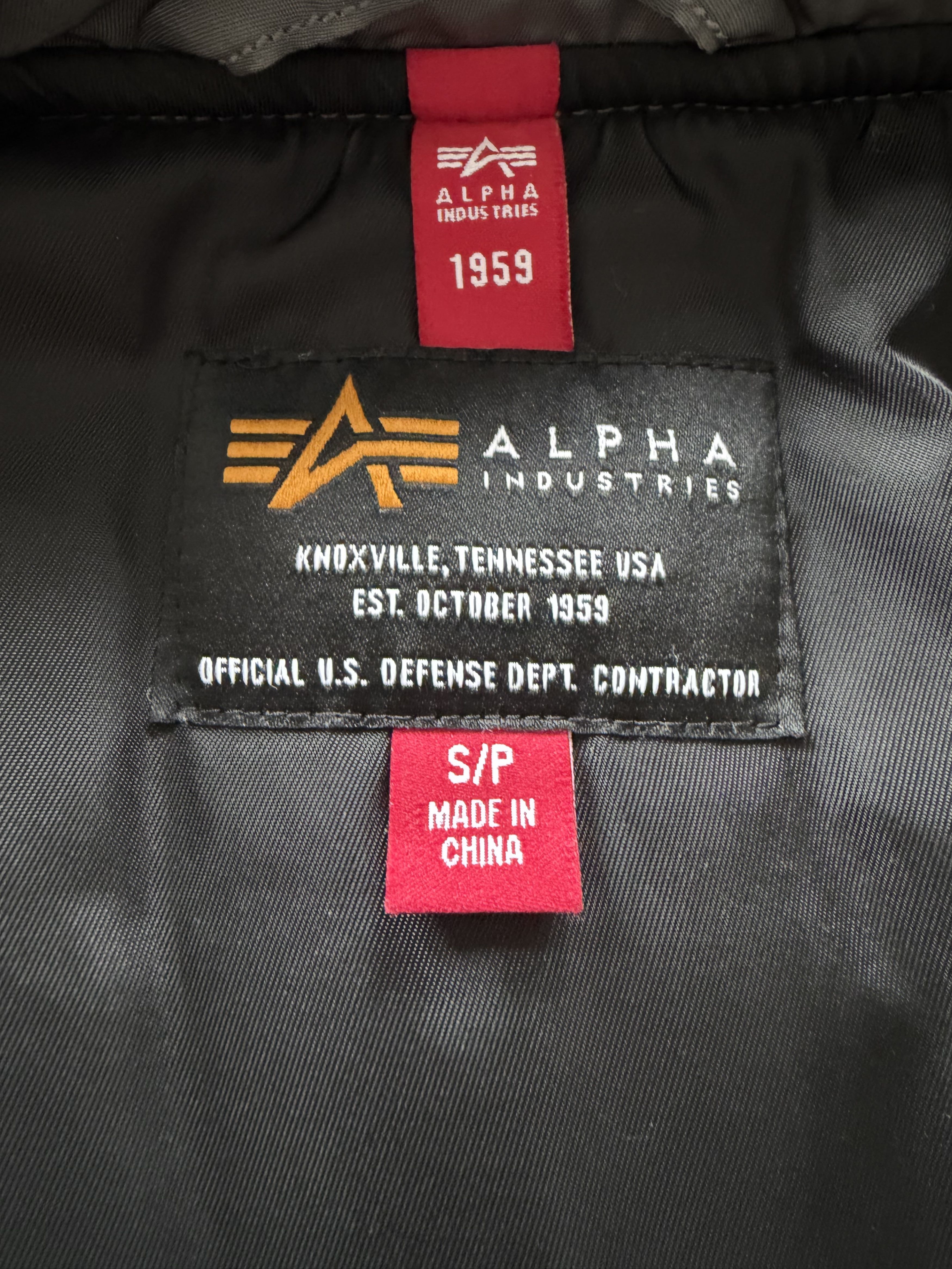 Alpha Industries Alpha Industries Silver Bomber Jacket Size US S / EU 44-46 / 1 - 5 Thumbnail