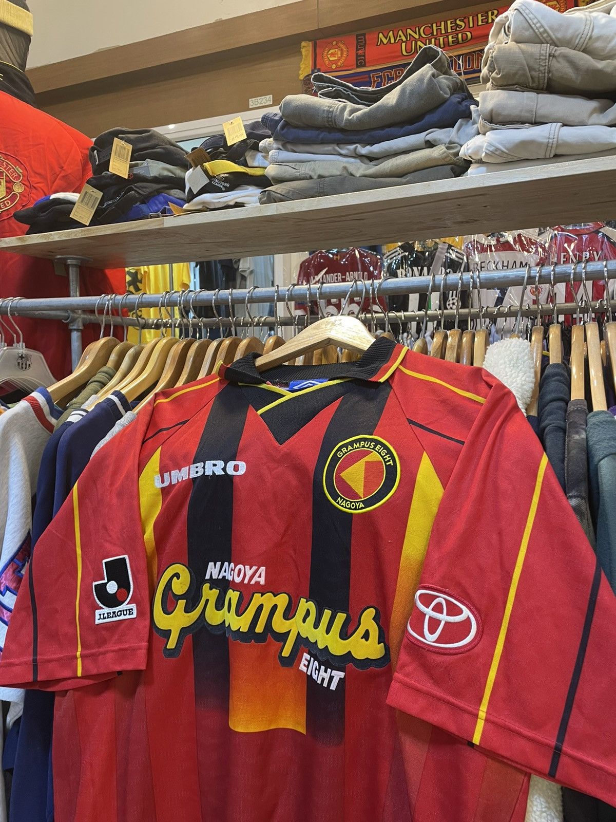 Umbro Vintage 1996-1997 Nagova Grampus Home Kit Size US L / EU 52-54 / 3 - 2 Thumbnail