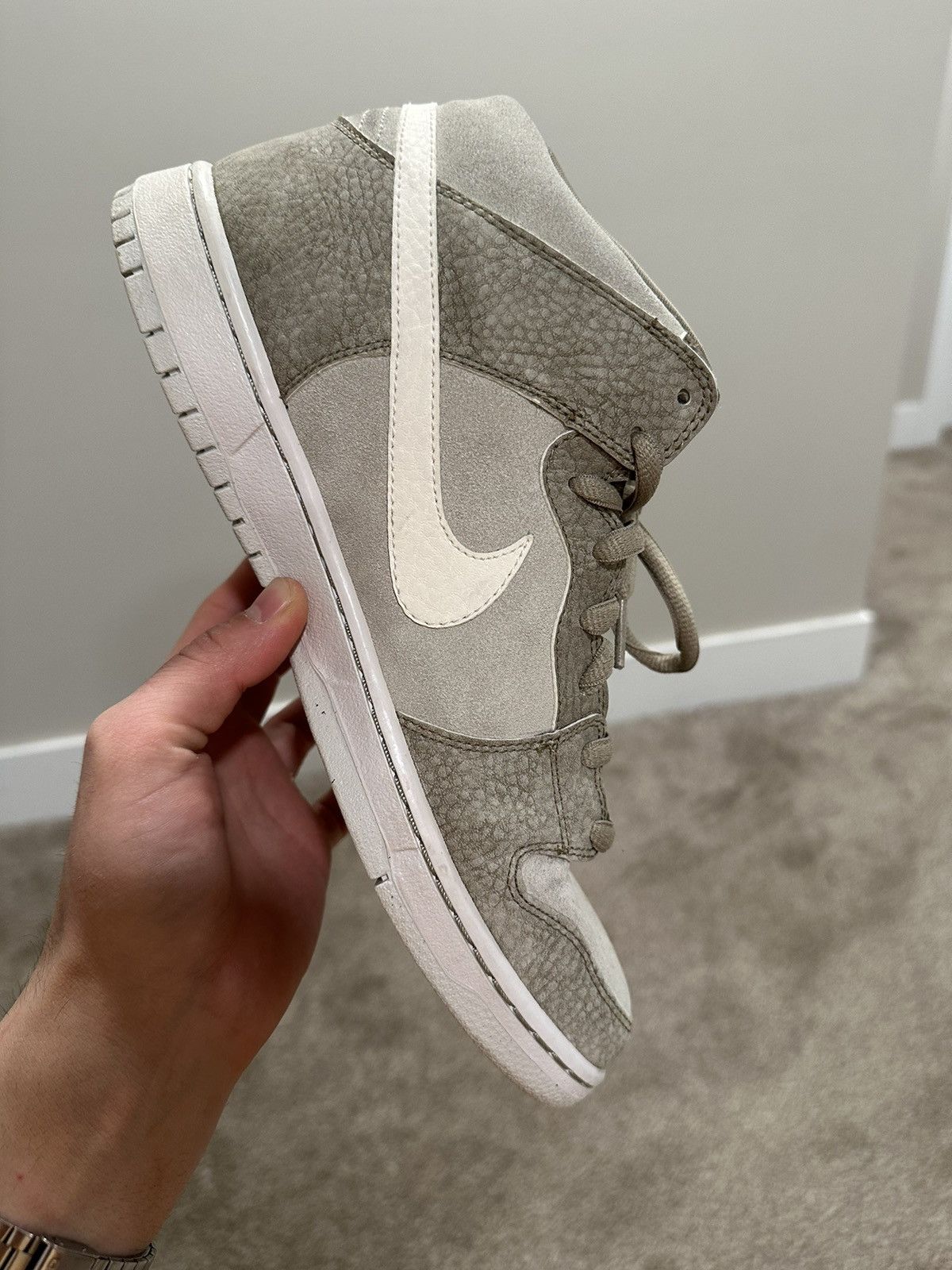 Nike Nike SB Dunk Mid Pro khaki/light stone 2012 Size US 10.5 / EU 43-44 - 2 Thumbnail