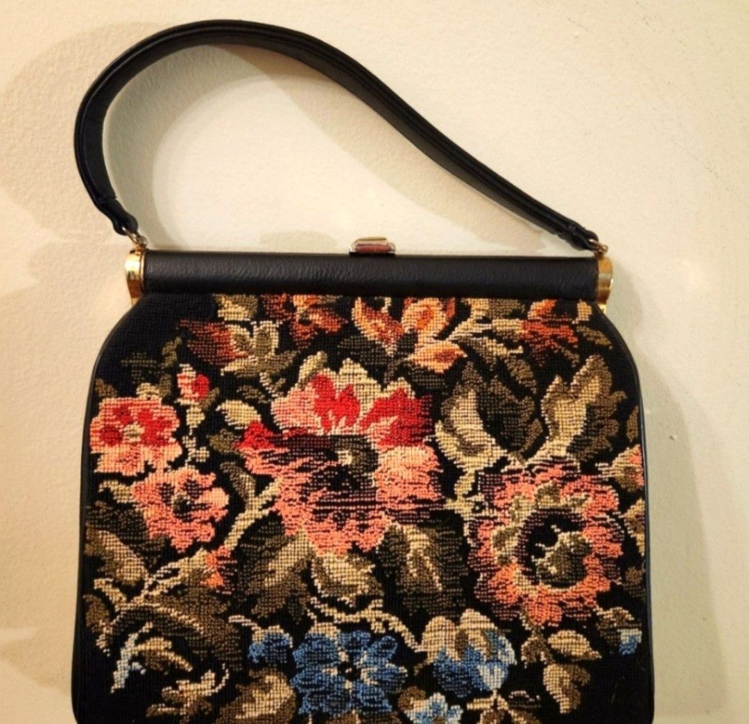 Other Vintage Embroidered Needlepoint Flower Purse 👛 Size ONE SIZE - 3 Thumbnail