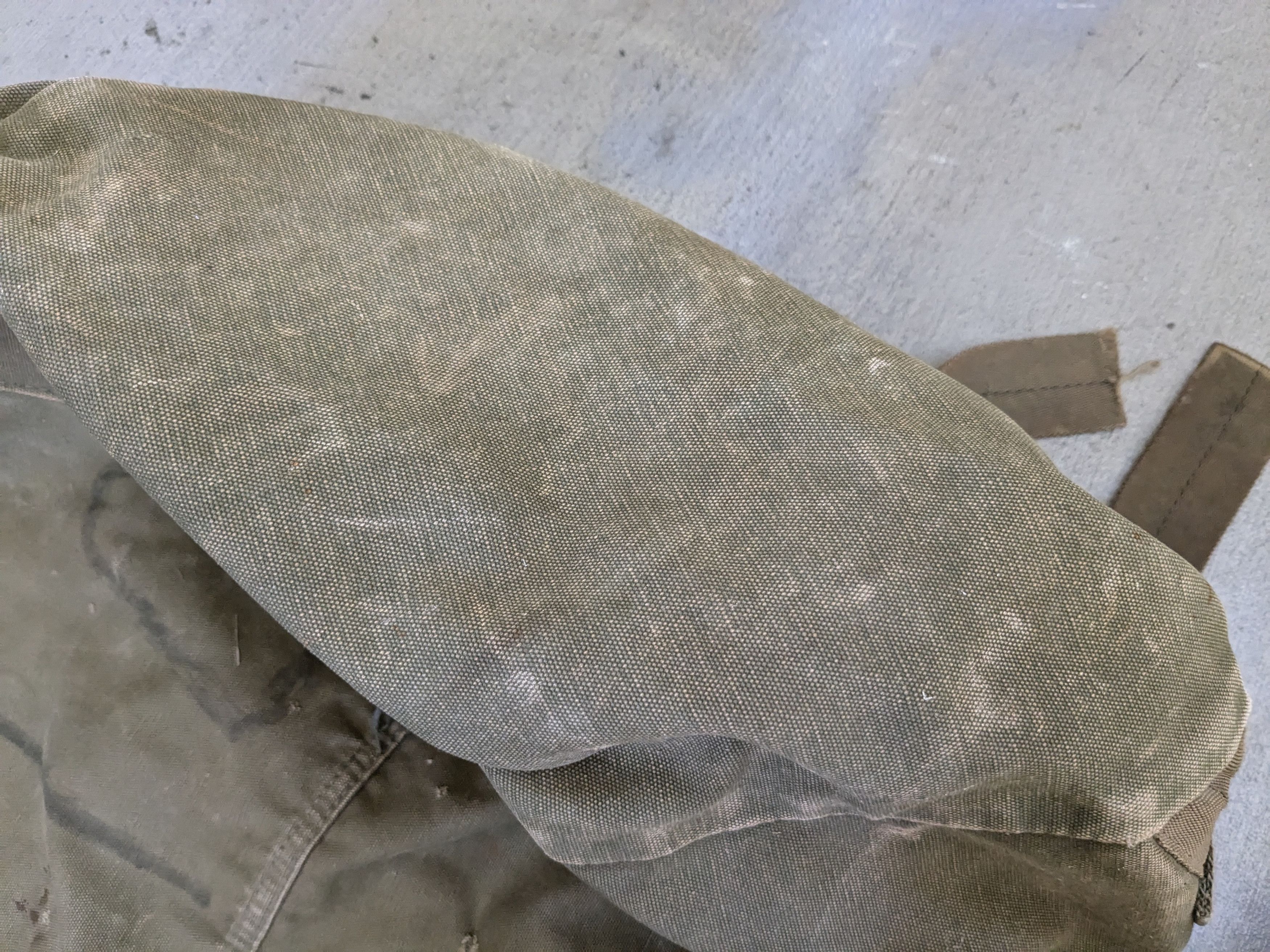 Vintage Vintage Military Duffle Bag Backpack Olive Green Canvas Size ONE SIZE - 10 Thumbnail