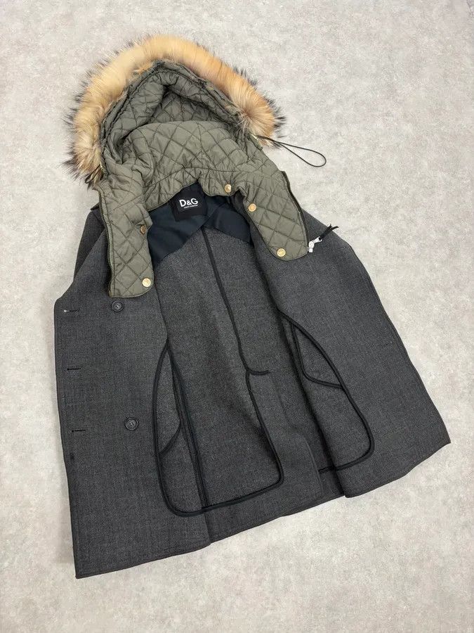 Dolce & Gabbana 2000s Dolce & Gabbana Grey Detachable Fur Hooded Coat Size XS / US 0-2 / IT 36-38 - 8 Thumbnail