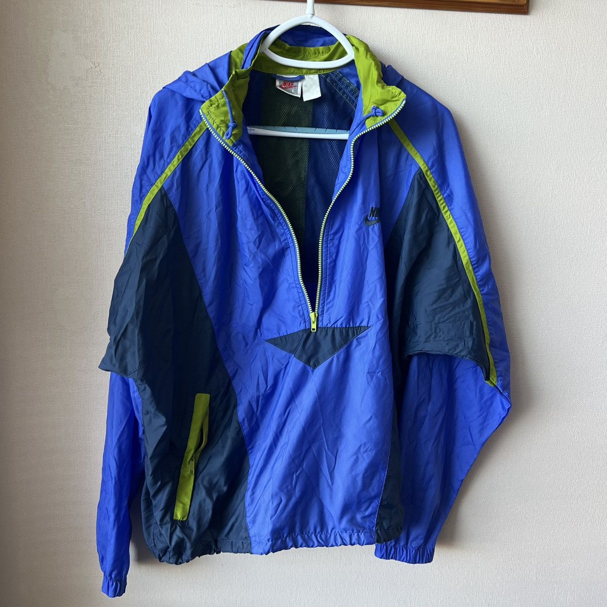 Nike Vintage Nike Blue Green Hooded Windbreaker Jacket Men’s L Size US L / EU 52-54 / 3 - 1 Thumbnail
