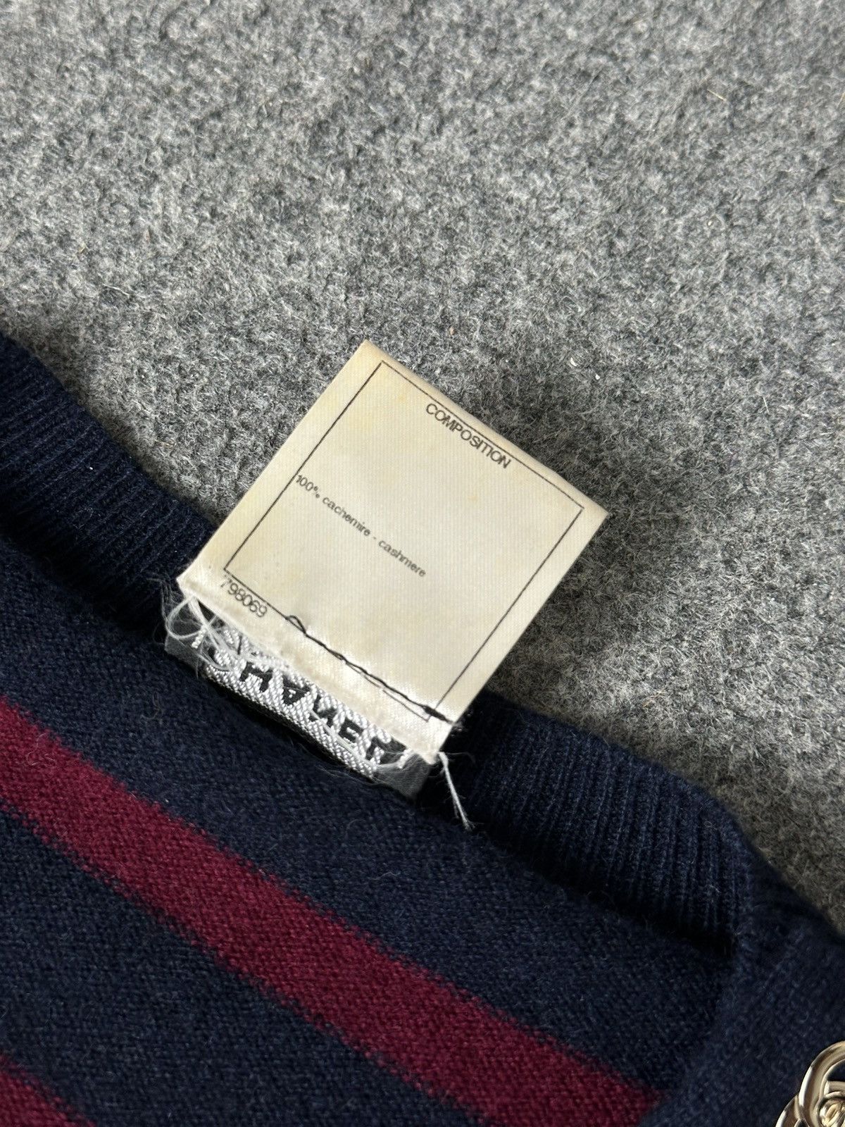 Chanel Chanel - Karl Lagerfeld 2011 Cashmere Jumper Dress Turn Lock Size XS / US 0-2 / IT 36-38 - 13 Thumbnail