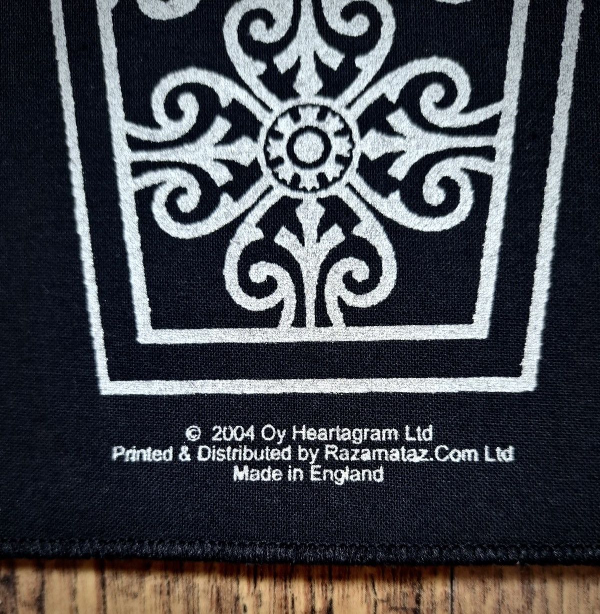 Band Tees HIM x Vintage Back Patch 2004 Size ONE SIZE - 2 Thumbnail