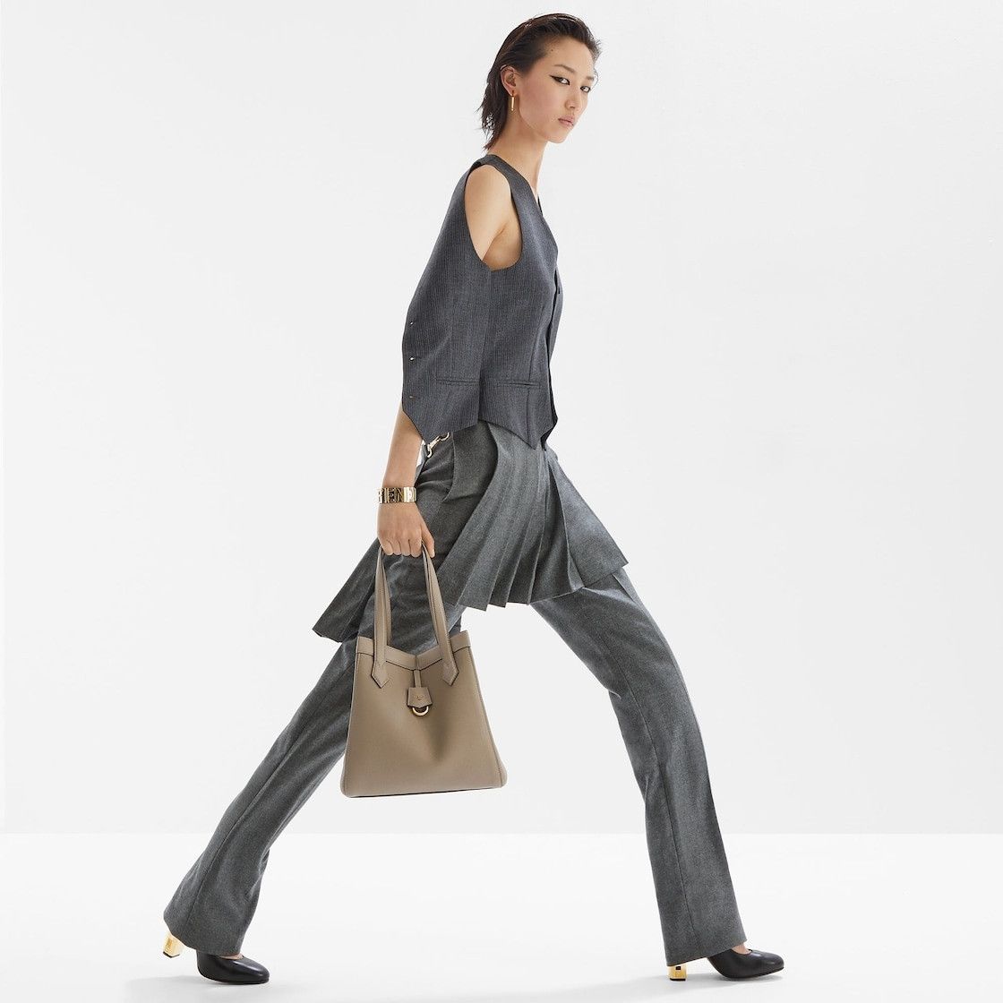 Fendi o1loc1c0824 Gilet in Grey Size M / US 6-8 / IT 42-44 - 4 Thumbnail
