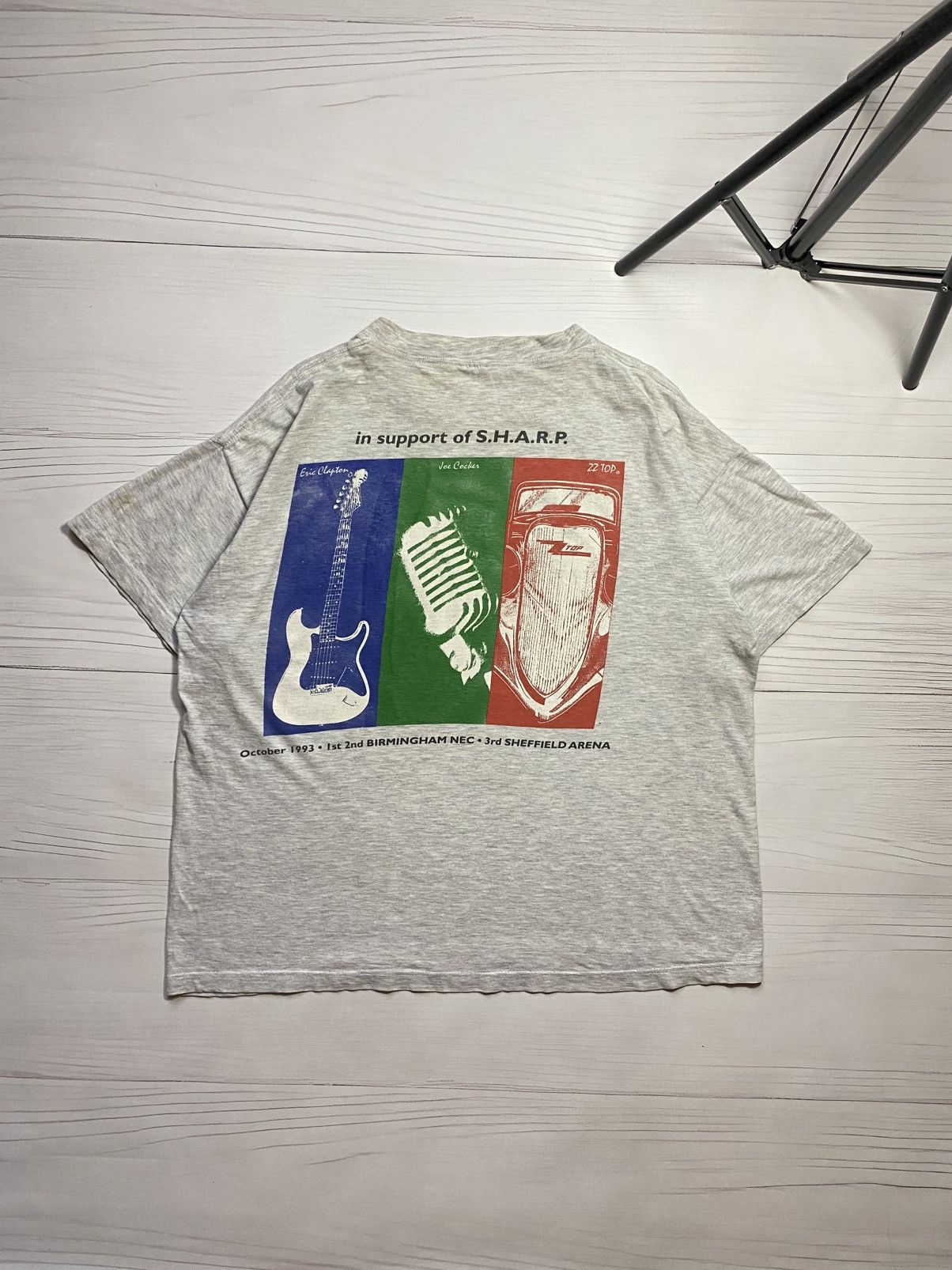 Vintage Vintage Eric Clapton & Friends 1993 tour band t shirt Size US XXL / EU 58 / 5 - 2 Thumbnail