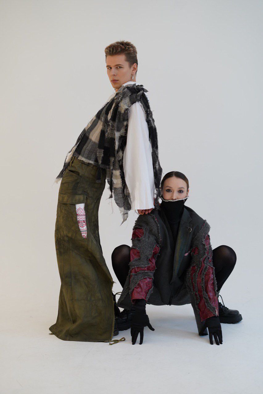 Handmade avant-garde shirt Size US L / EU 52-54 / 3 - 5 Thumbnail