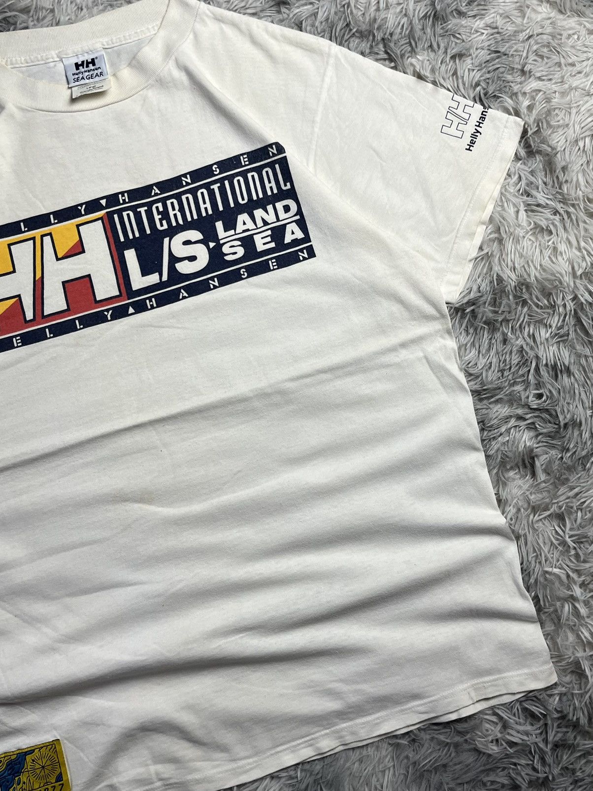 Helly Hansen Vintage Helly Hansen T-shirt Size US L / EU 52-54 / 3 - 7 Thumbnail
