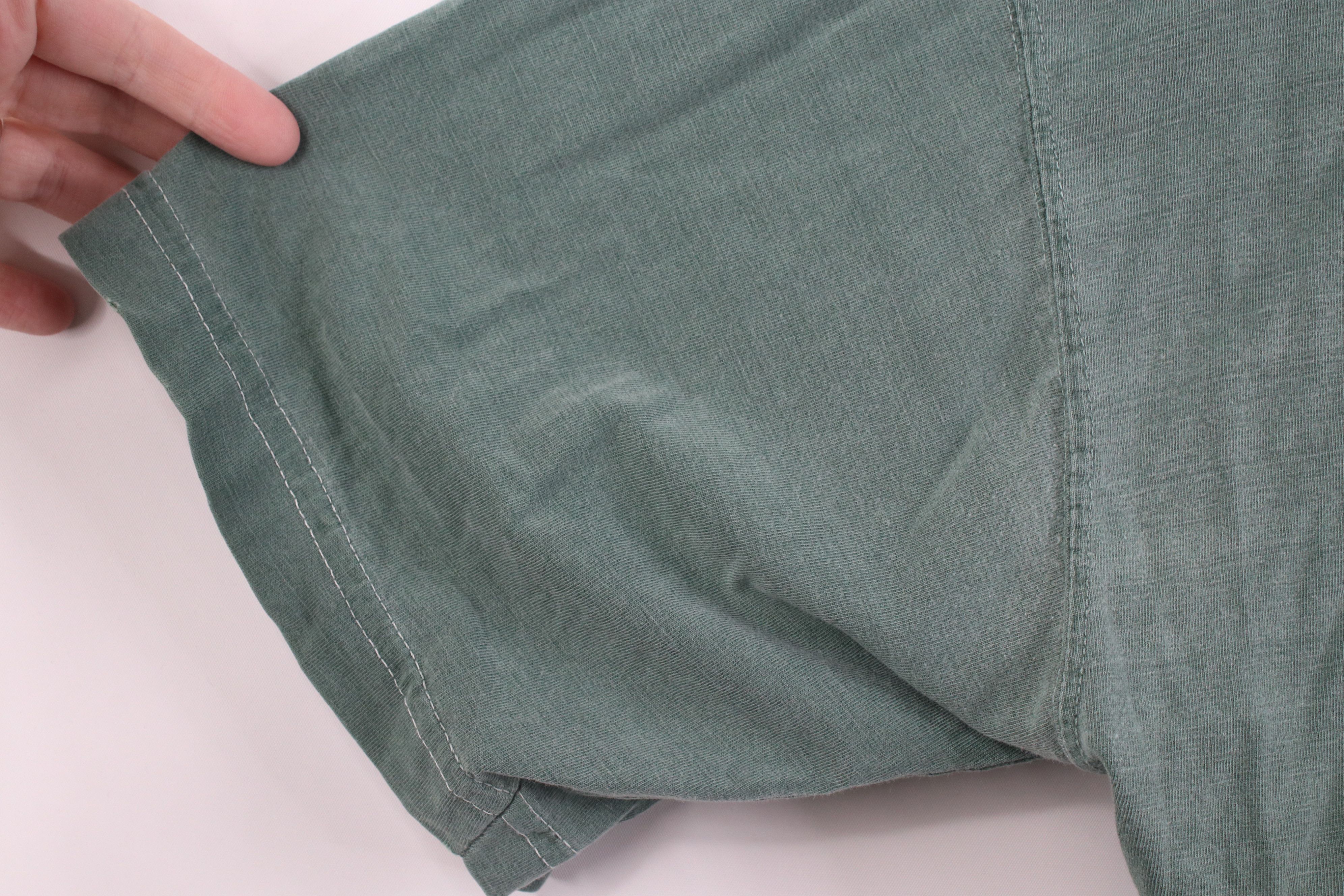 Guess Vintage 90s Guess Spell Out Baggy Fit Stonewash T-Shirt USA Size US M / EU 48-50 / 2 - 8 Thumbnail