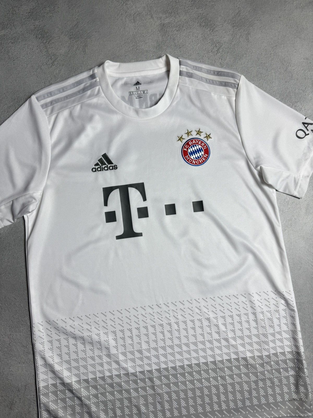 Adidas Bayern Munchen 2019 2020 Away Shirt Soccer Jersey Adidas Size US M / EU 48-50 / 2 - 3 Thumbnail