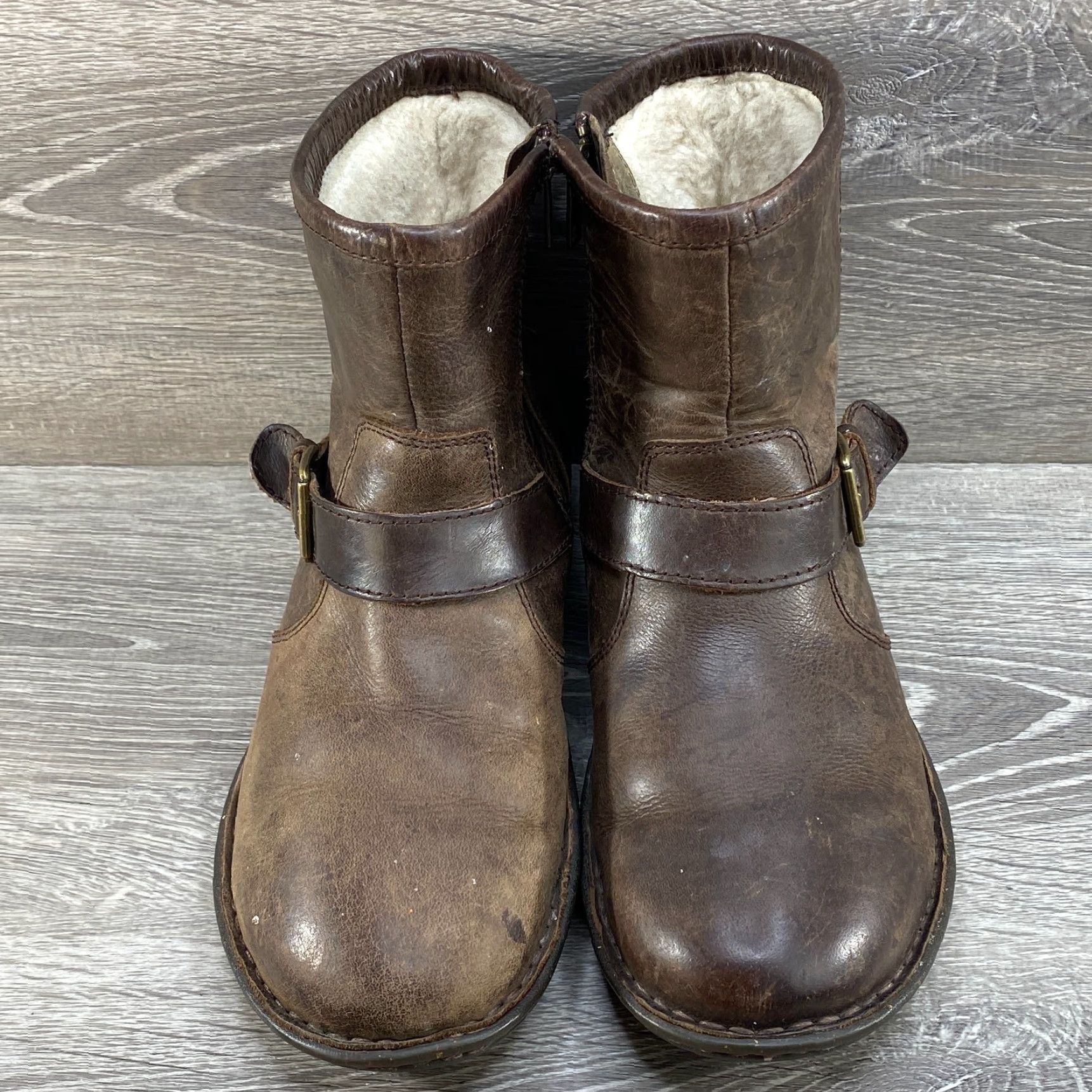 Ugg UGG Boots Womens Brown Leather Buckle Round Toe Side Zip Size 9 Leather Shearling Lined Bootie Brown Womens Boots 9 Size US 8 / IT 38 - 3 Thumbnail