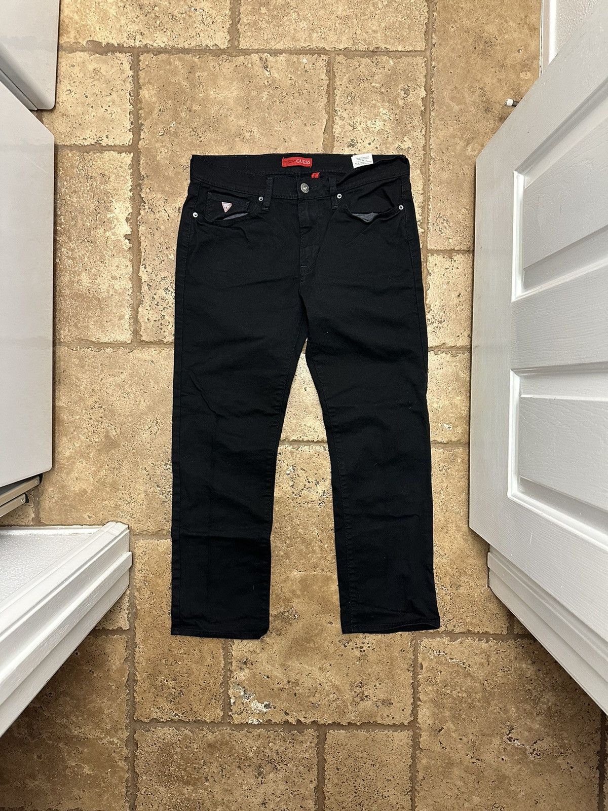 Guess Guess Men’s Black Denim Jeans Pants Lincoln Slim Straight Size US 34 / EU 50 - 1 Thumbnail