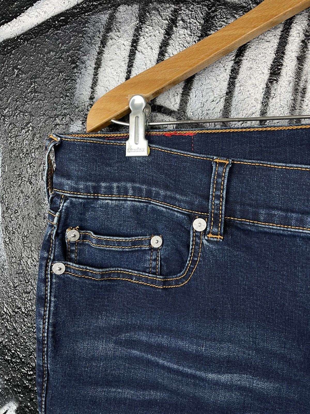 True Religion True Religion Rocco Relaxed Skinny Jeans Men’s Size 36/32 Size US 36 / EU 52 - 5 Thumbnail
