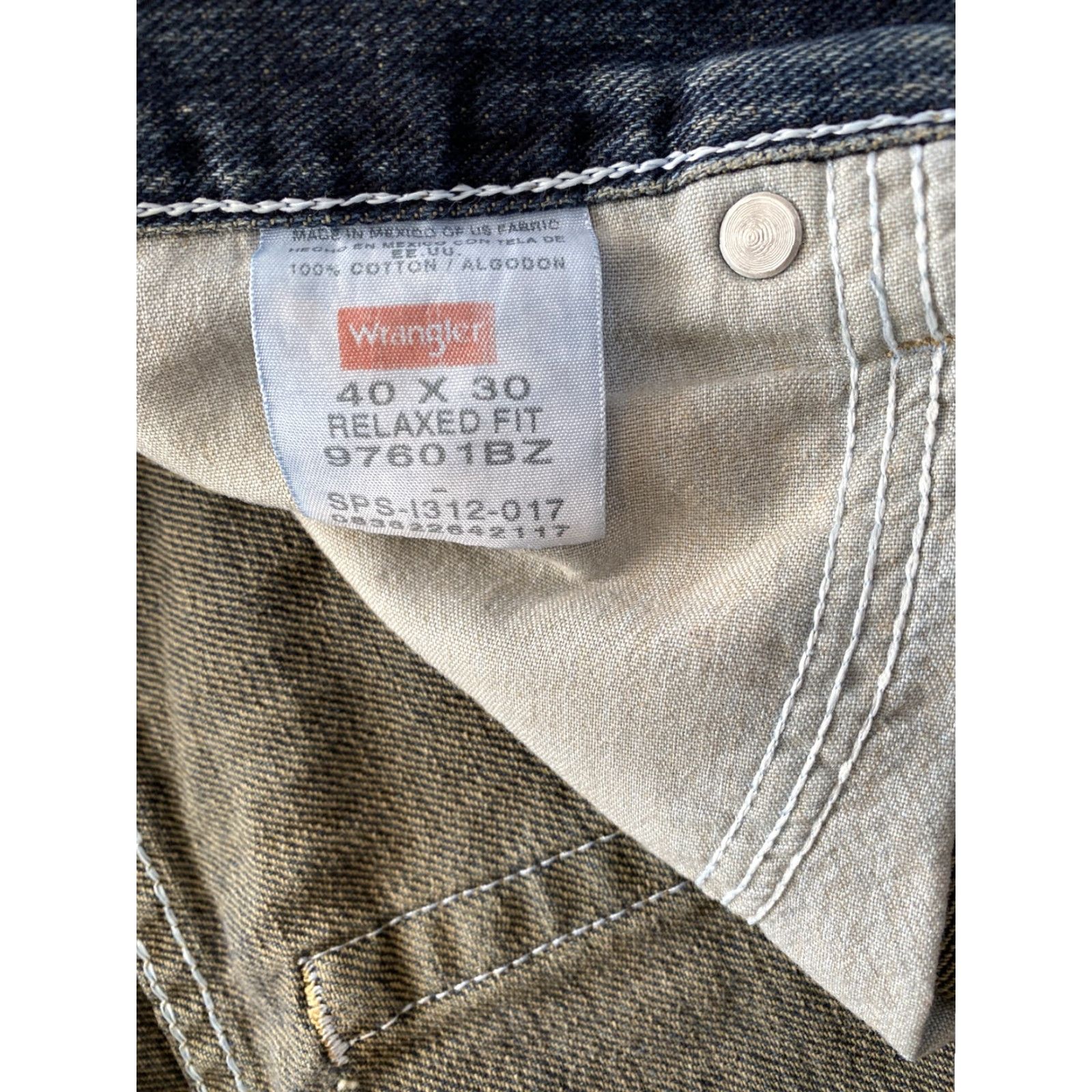 Wrangler Wrangler Jeans Men’s 40x30 Relaxed Fit Straight Leg Solid Blue Denim Cotton Regular Mens Pants Size US 40 / EU 56 - 4 Thumbnail