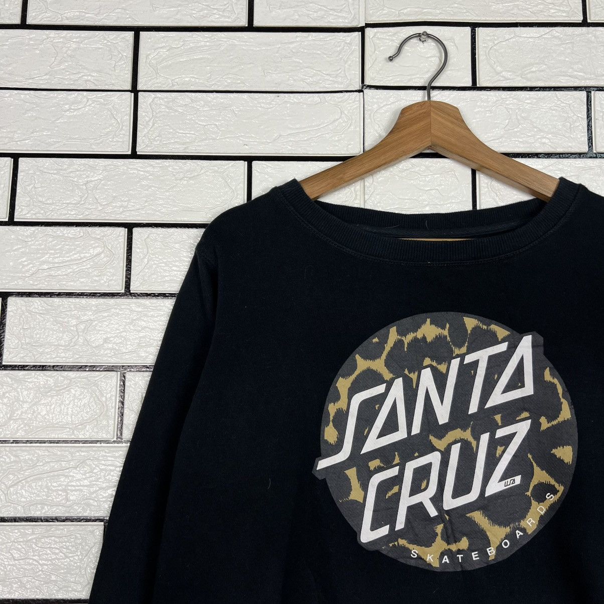 Santa Cruz Skateboards SANTA CRUZ Skateboards Big Logo Crop Sweatshirt #4075-C185 Size XL / US 12-14 / IT 48-50 - 4 Thumbnail