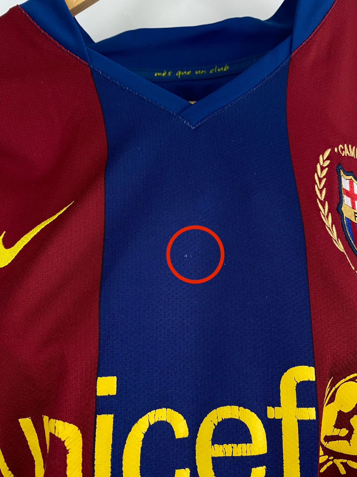 Nike Vintage 2007 F. C. Barcelona Nike Soccer Jersey T-Shirt Rare Size US M / EU 48-50 / 2 - 13 Thumbnail