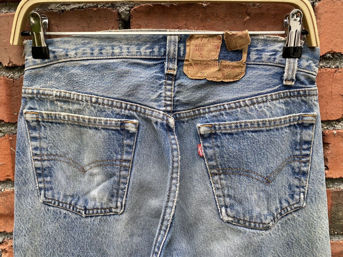 Levi's × Levi's Vintage Clothing × Vintage W29x28.5 vintage levi's 501 distressed made in USA Size US 29 - 2 Thumbnail