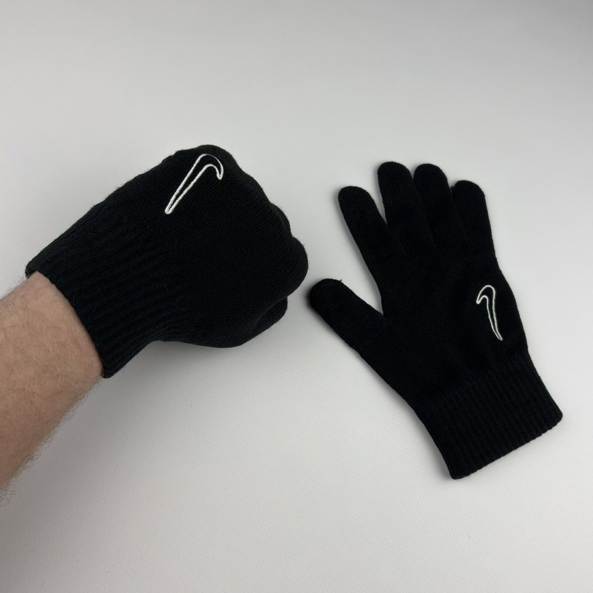 Nike Nike Knitted Gloves Swoosh Size ONE SIZE - 5 Thumbnail