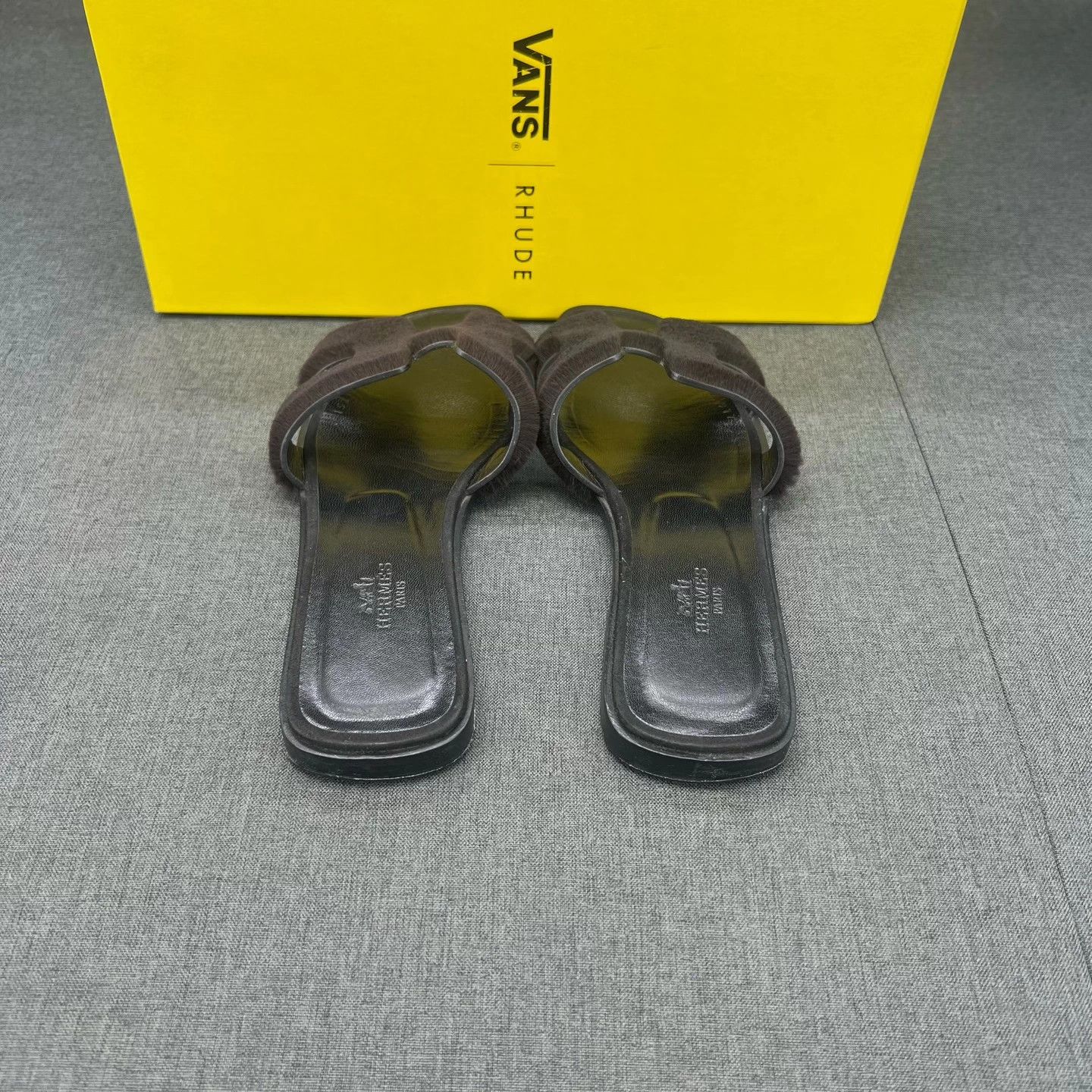 Hermes Hermès Black Velvet H Slippers 36.5 1W TapedSole Size US 5.5 / IT 35.5 - 4 Thumbnail