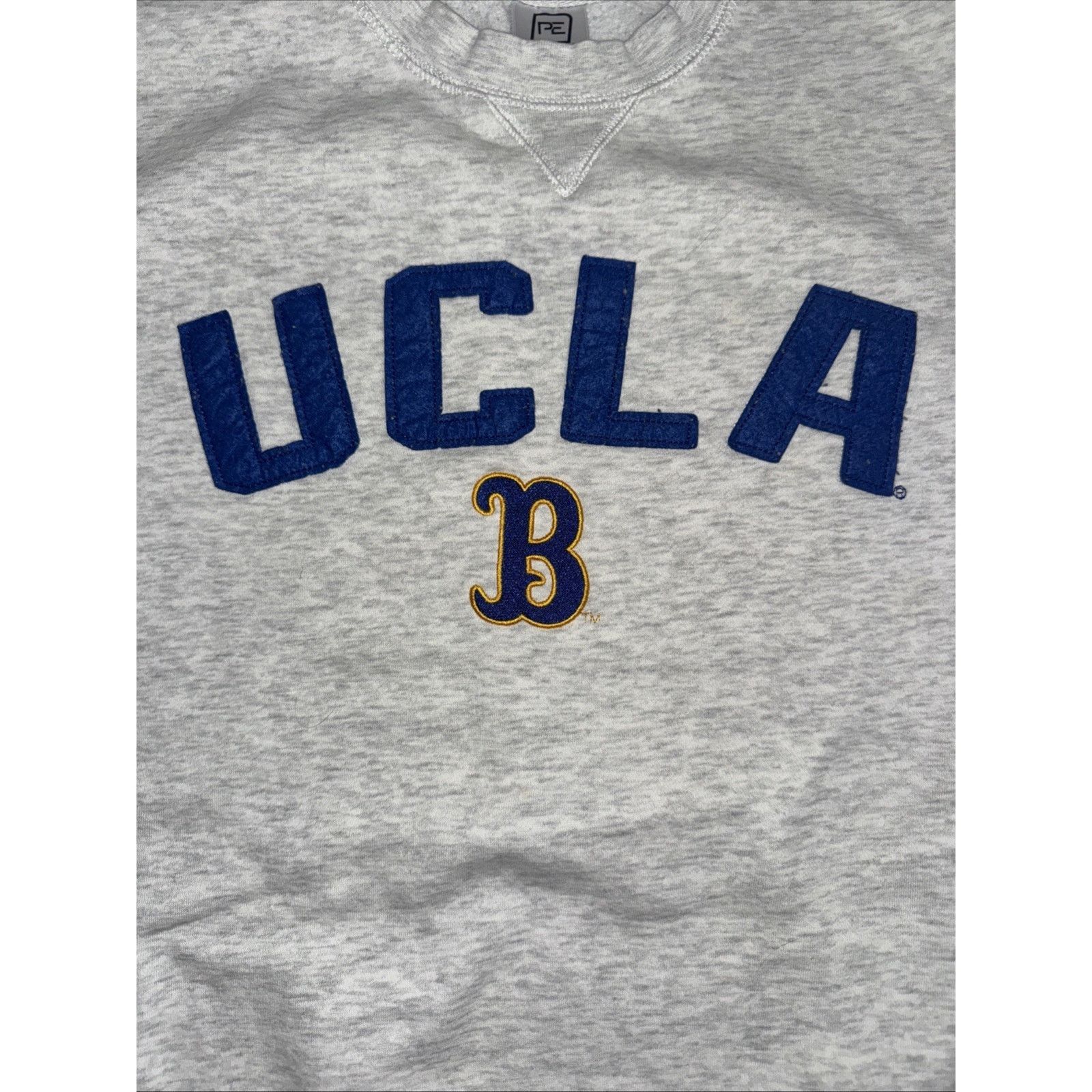 Vintage UCLA Bruins Felt Appliqué Crewneck Sweatshirt Gray M 20x28 Size US M / EU 48-50 / 2 - 2 Thumbnail