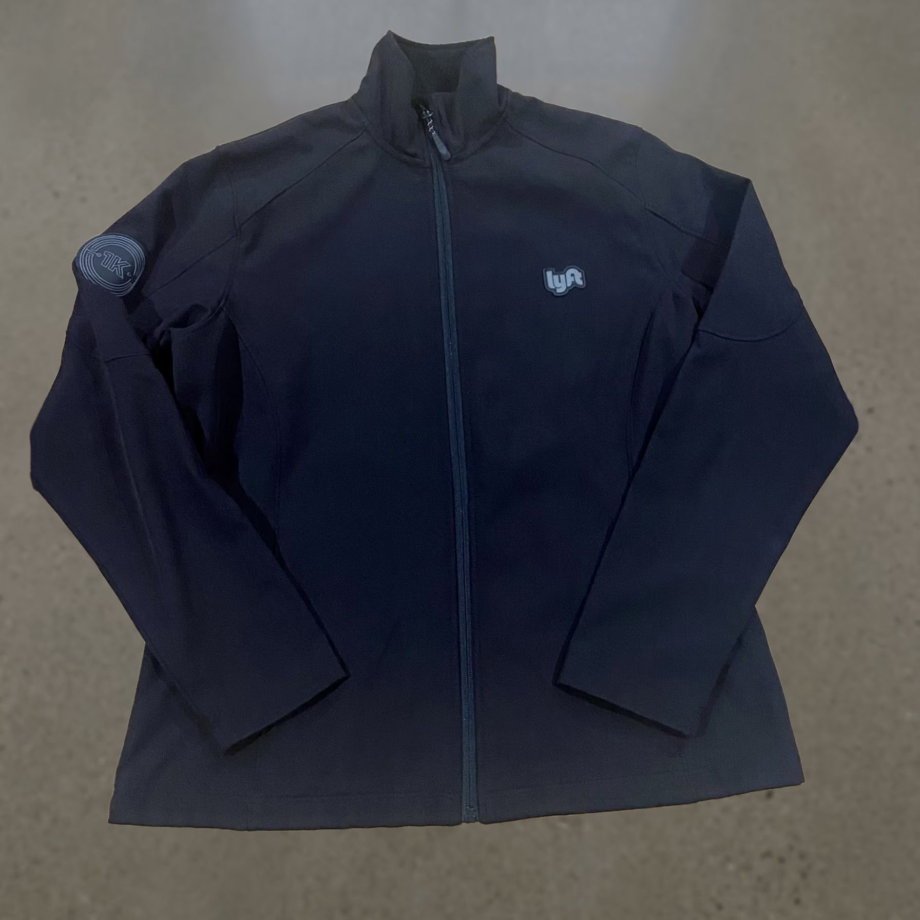 Vintage Lyft Jacket Men S Black Softshell Lined Full Zip Bomber Size US S / EU 44-46 / 1 - 1 Thumbnail