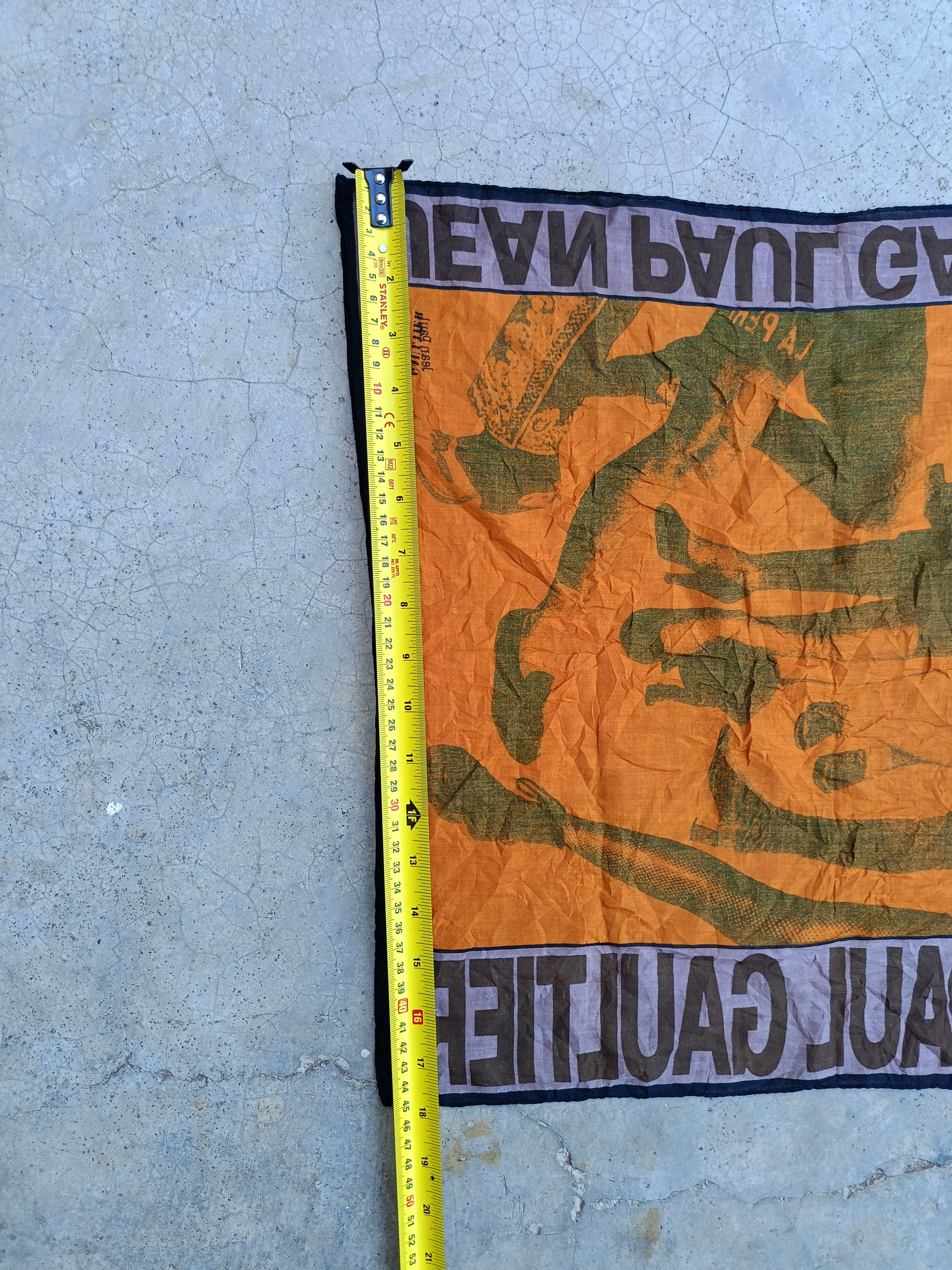 Jean Paul Gaultier 1990s JEAN PAUL GAULTIER ORANGE GRAPHIC SCARF Size ONE SIZE - 7 Thumbnail