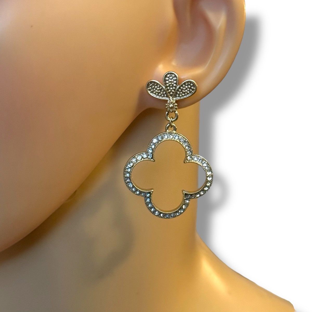 Other Gold tone rhinestone clover dangle earrings Size ONE SIZE - 2 Thumbnail