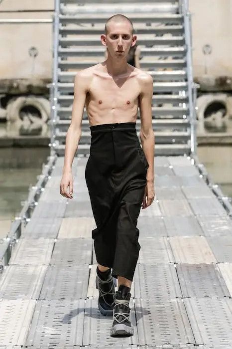 Rick Owens SS18 Dirt runway cropped high-waist pants Size US 36 / EU 52 - 1 Thumbnail