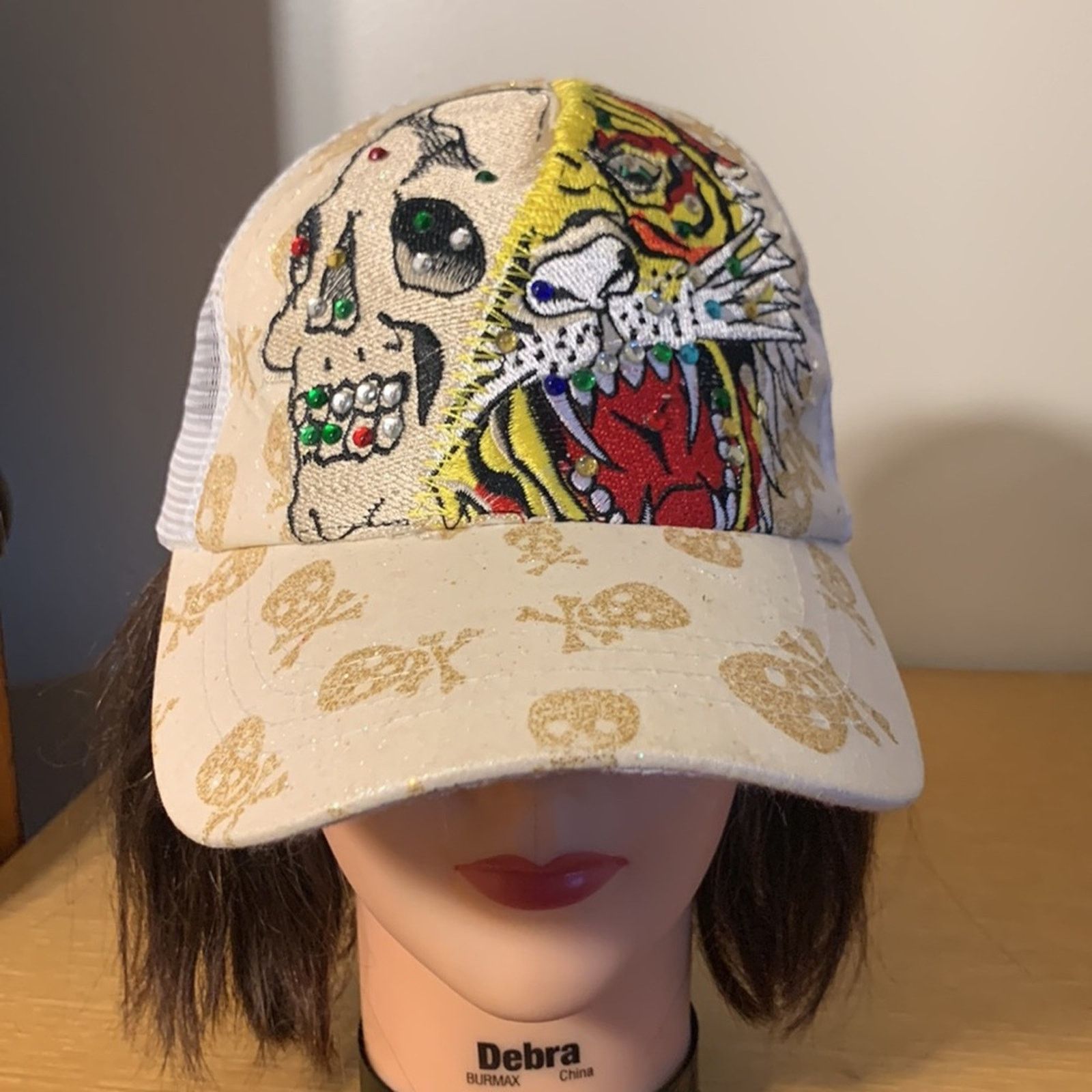 Vintage Bedazzled gems embroidery skulls,tiger baseball trucker hat Size ONE SIZE - 2 Thumbnail