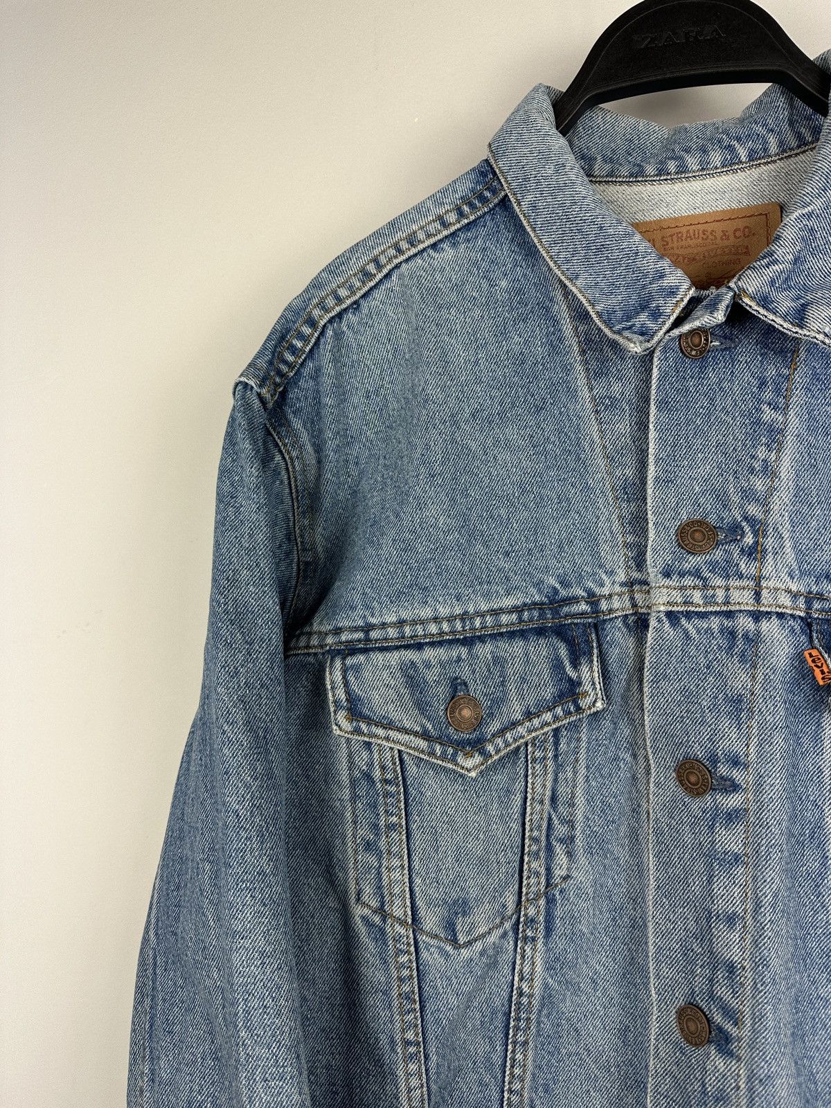 Levi's × Vintage Vintage 90’s Levi's Washed Blue Denim Trucker Jacket Size US M / EU 48-50 / 2 - 2 Thumbnail