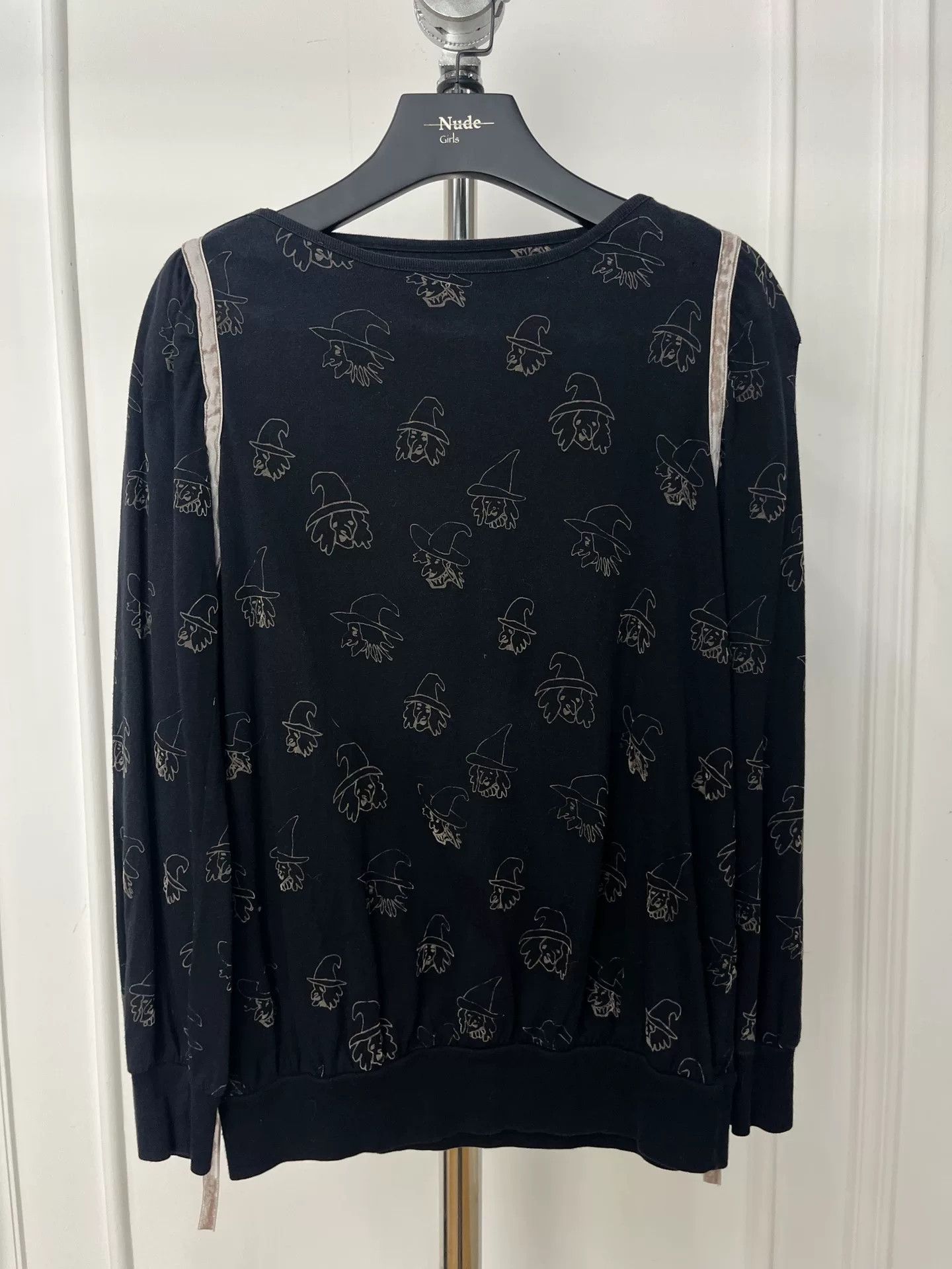 Undercover classic long sleeve witch print top Size S / US 4 / IT 40 - 1 Thumbnail