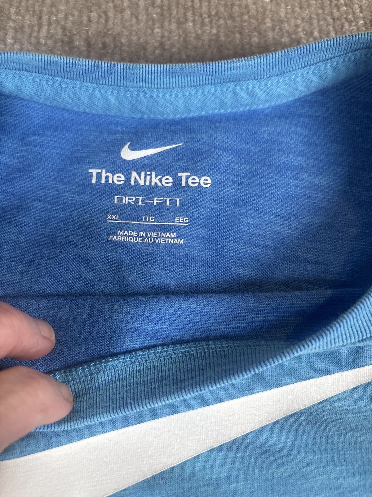 Nike Nike Dri-Fit The Nike Tee Graphic T-Shirt XXL Size US XXL / EU 58 / 5 - 3 Thumbnail