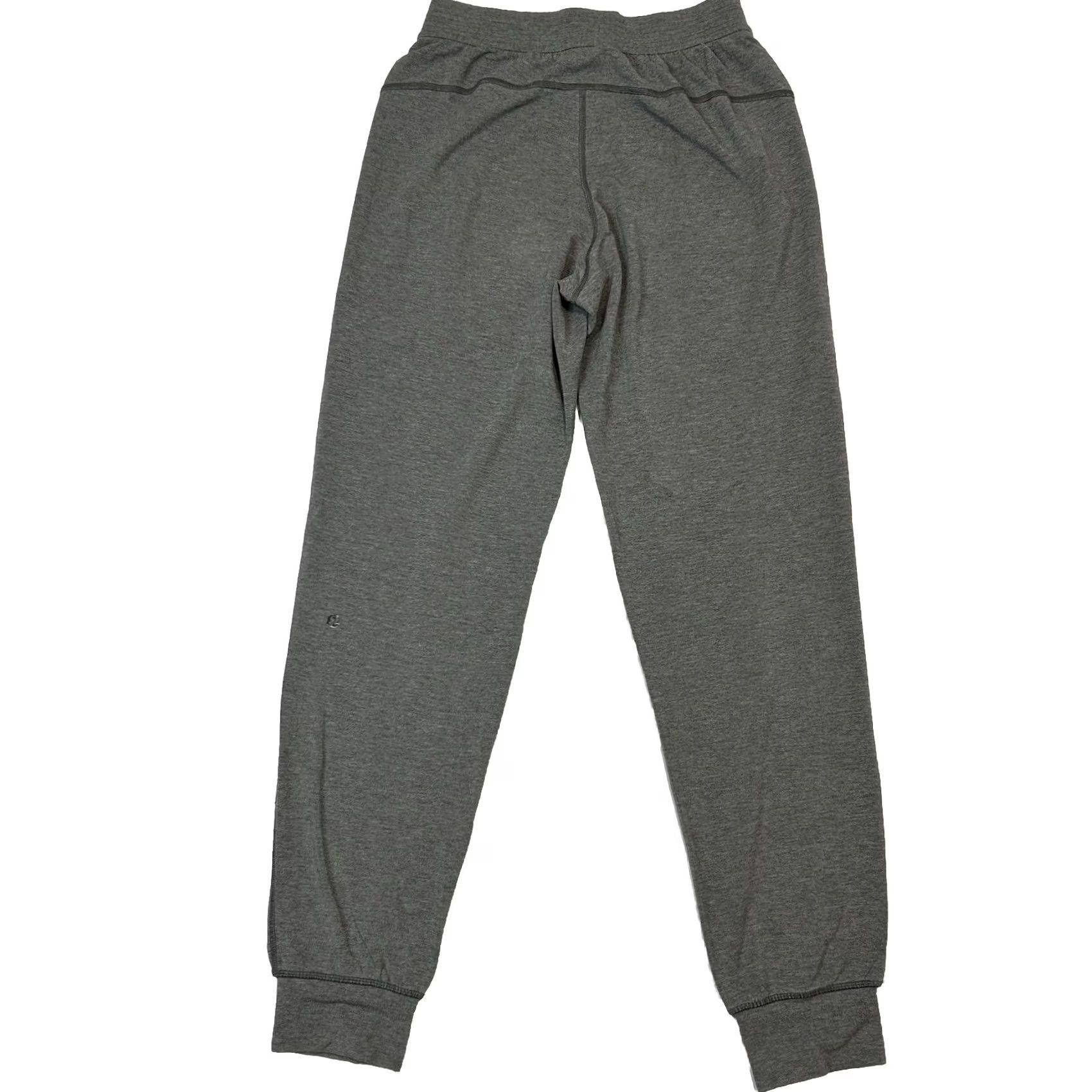 Lululemon Lululemon Pants Women’s Size 4 Light Gray Joggers Active Sweatpants Size 27" / US 4 / IT 40 - 2 Thumbnail