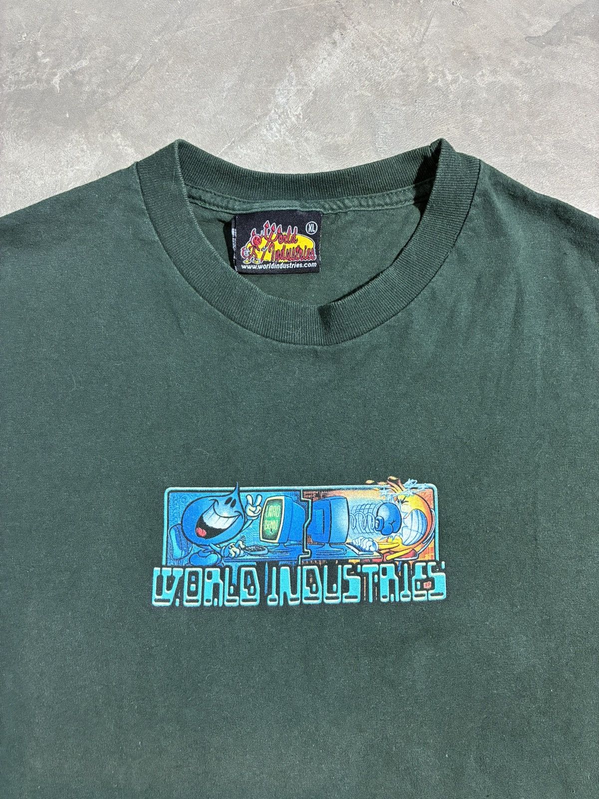 World Industries Vintage World Industries Dark Green T Shirt Made in USA XL Size US XL / EU 56 / 4 - 2 Thumbnail