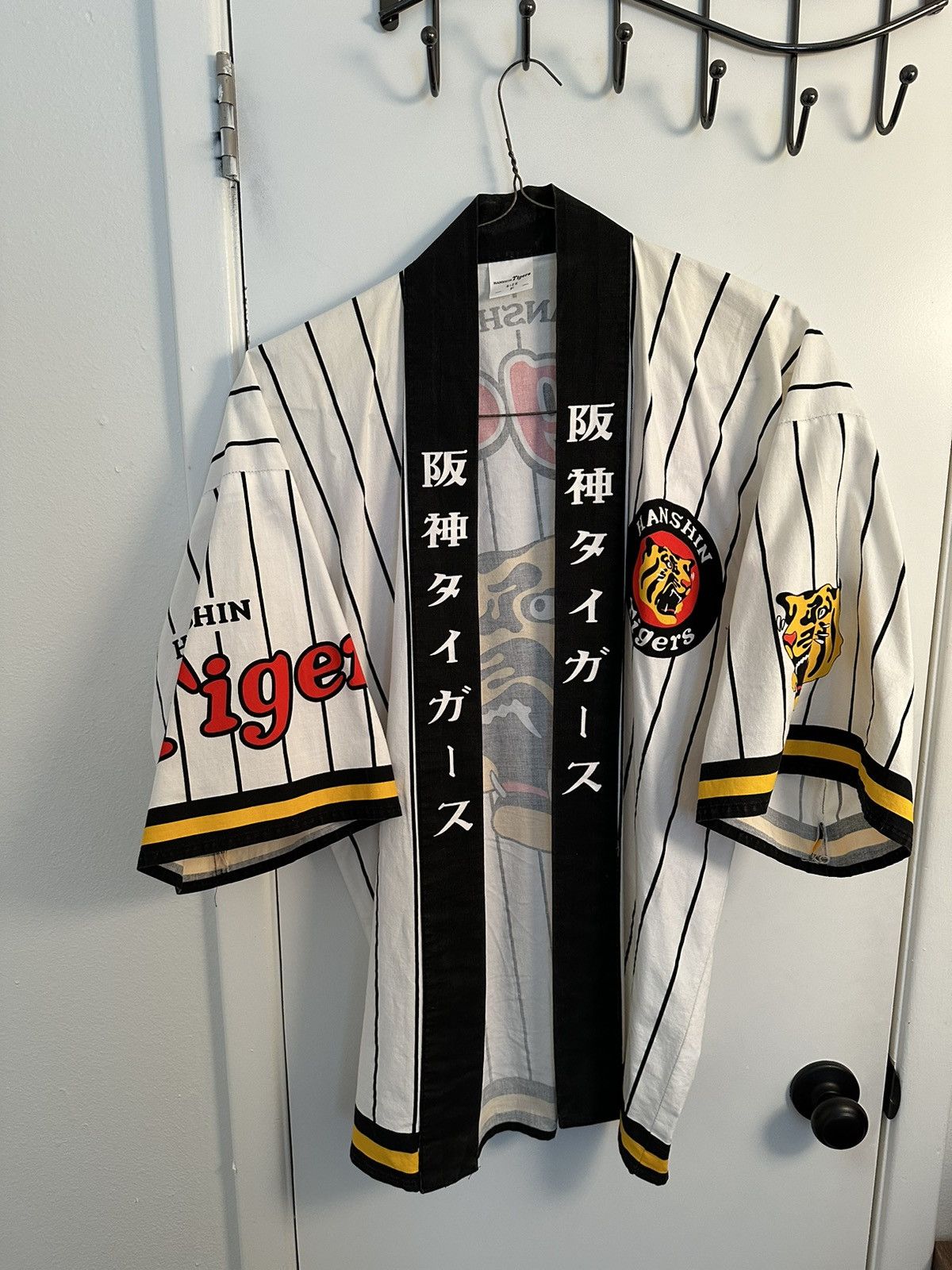 image of Triple A Baseball x Vintage 2000S Hanshin Tigers Haori in White, Men's (Size XL)