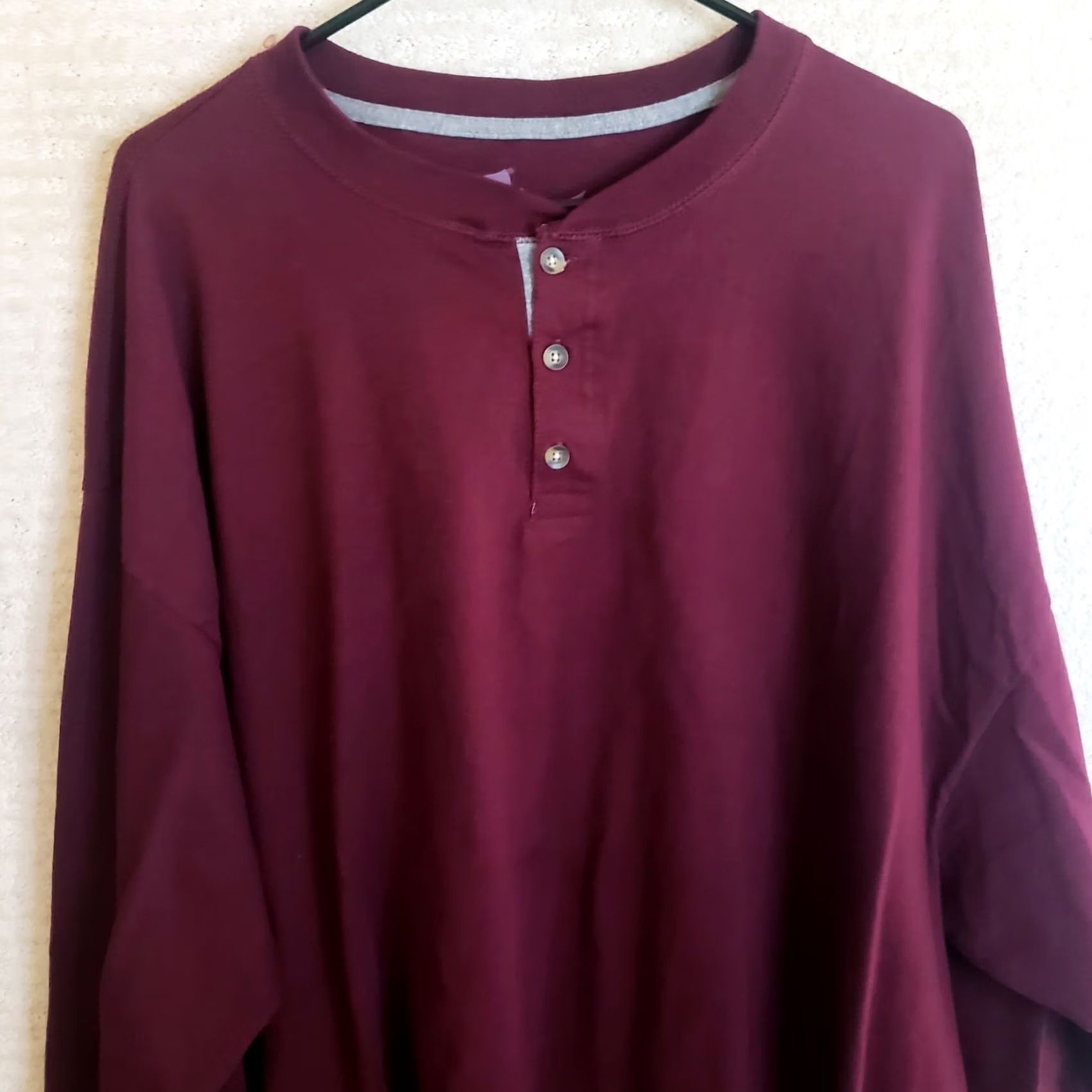 Hanes Hanes Men's Beefy-T Henley Shirt 3XL Maroon Cotton Tagless Long-Sleeve Size US XXL / EU 58 / 5 - 2 Thumbnail