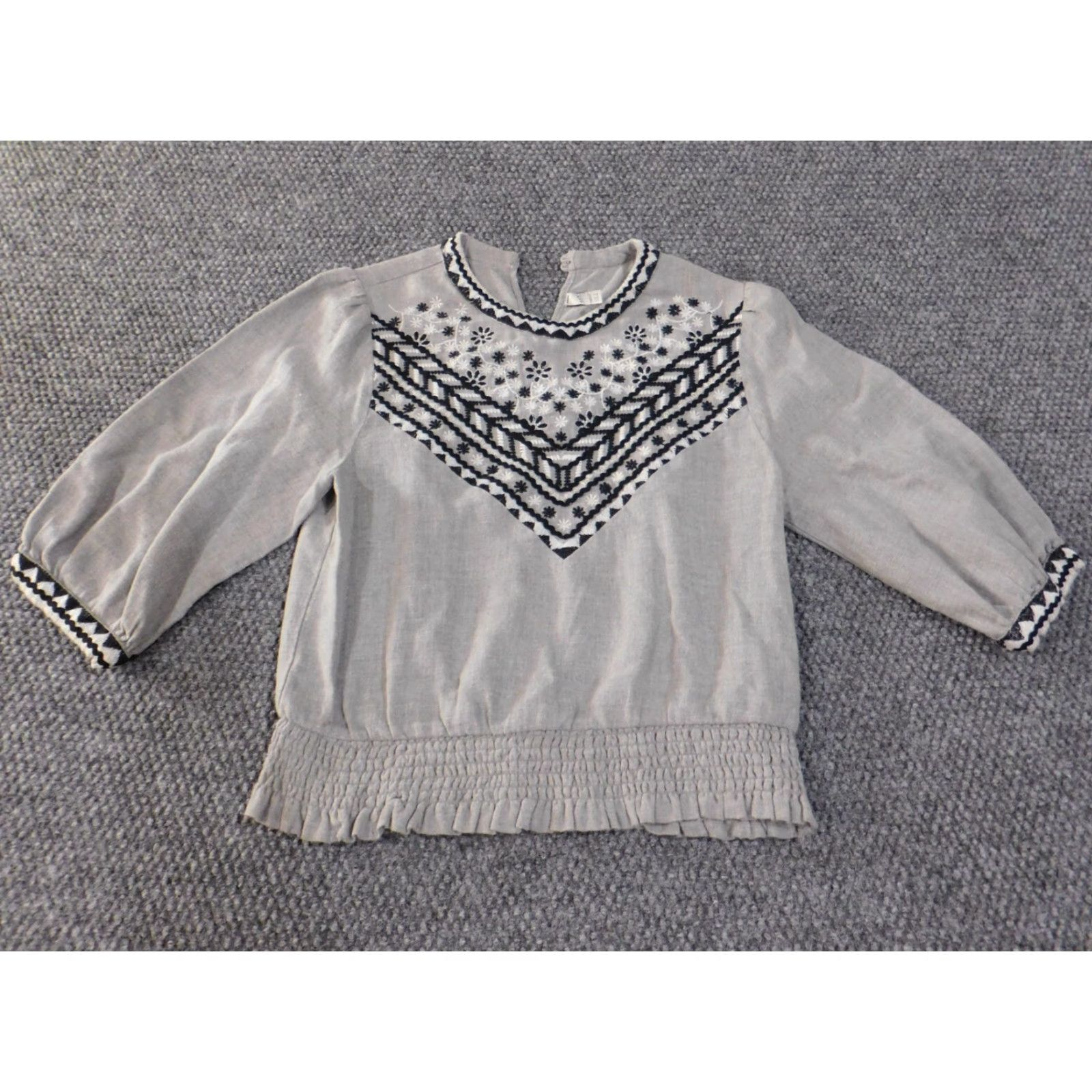Zara Zara Womens Sweater Small Gray Crew Neck Pullover Raglan Sleeve Embroidered Floral Geometric Knit 2-Color Size S / US 4 / IT 40 - 3 Thumbnail