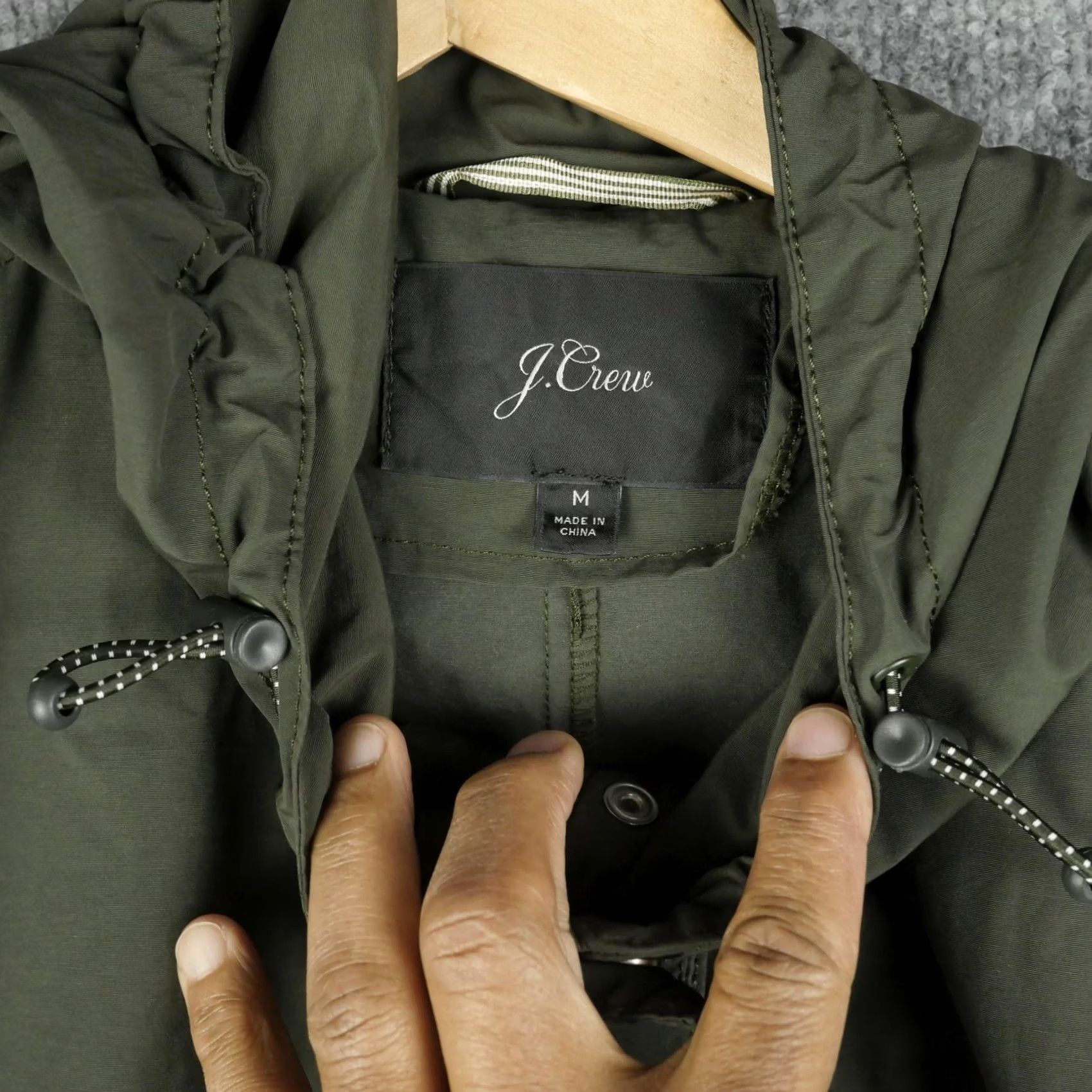 J.Crew J.Crew Utility Parka Jacket Womens Medium Green Hooded Pockets Zipper Drawstring Mid-Length Size M / US 6-8 / IT 42-44 - 4 Thumbnail