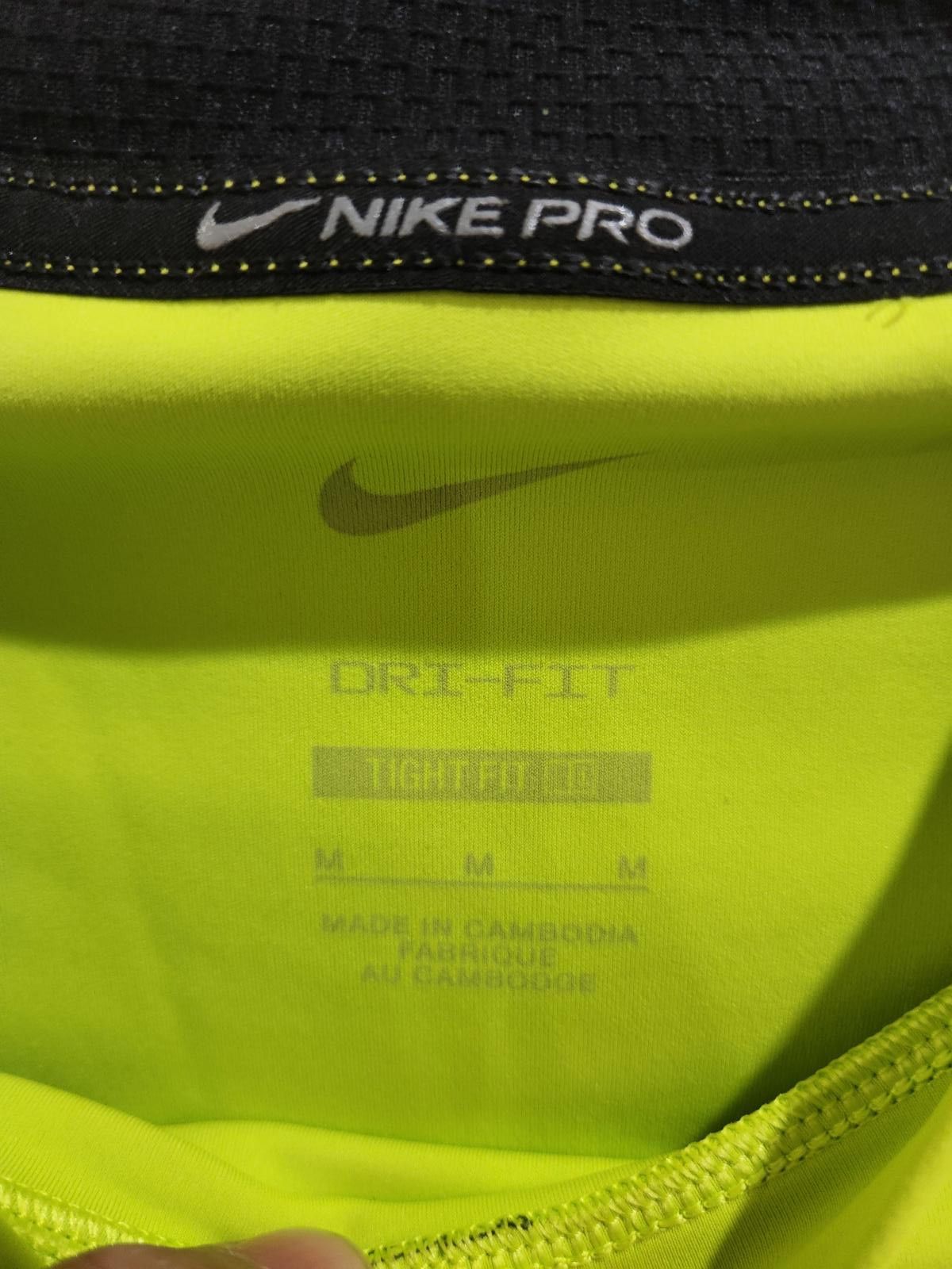 Nike Nike Pro Dri-Fit Mens Long-Sleeve Training Green Size Medium Size US M / EU 48-50 / 2 - 7 Thumbnail