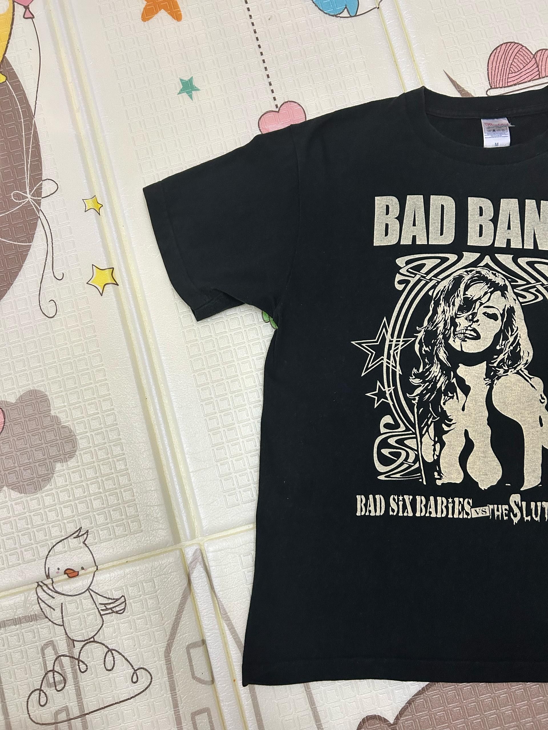Japanese Brand 💥Crazy Rare Design Bad Banks Tees Size US M / EU 48-50 / 2 - 6 Thumbnail